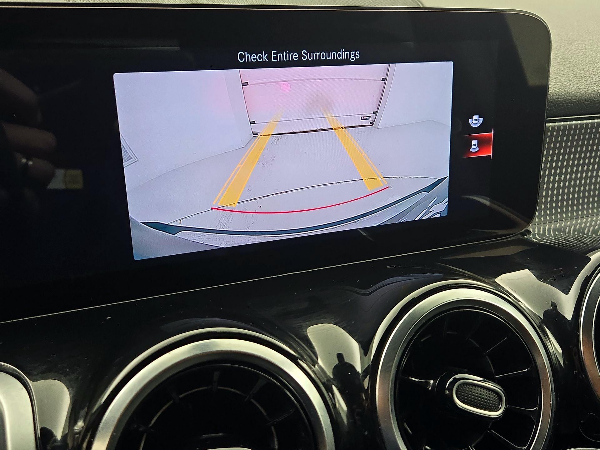 Thumbnail: 2022 Mercedes-Benz GLB - 14