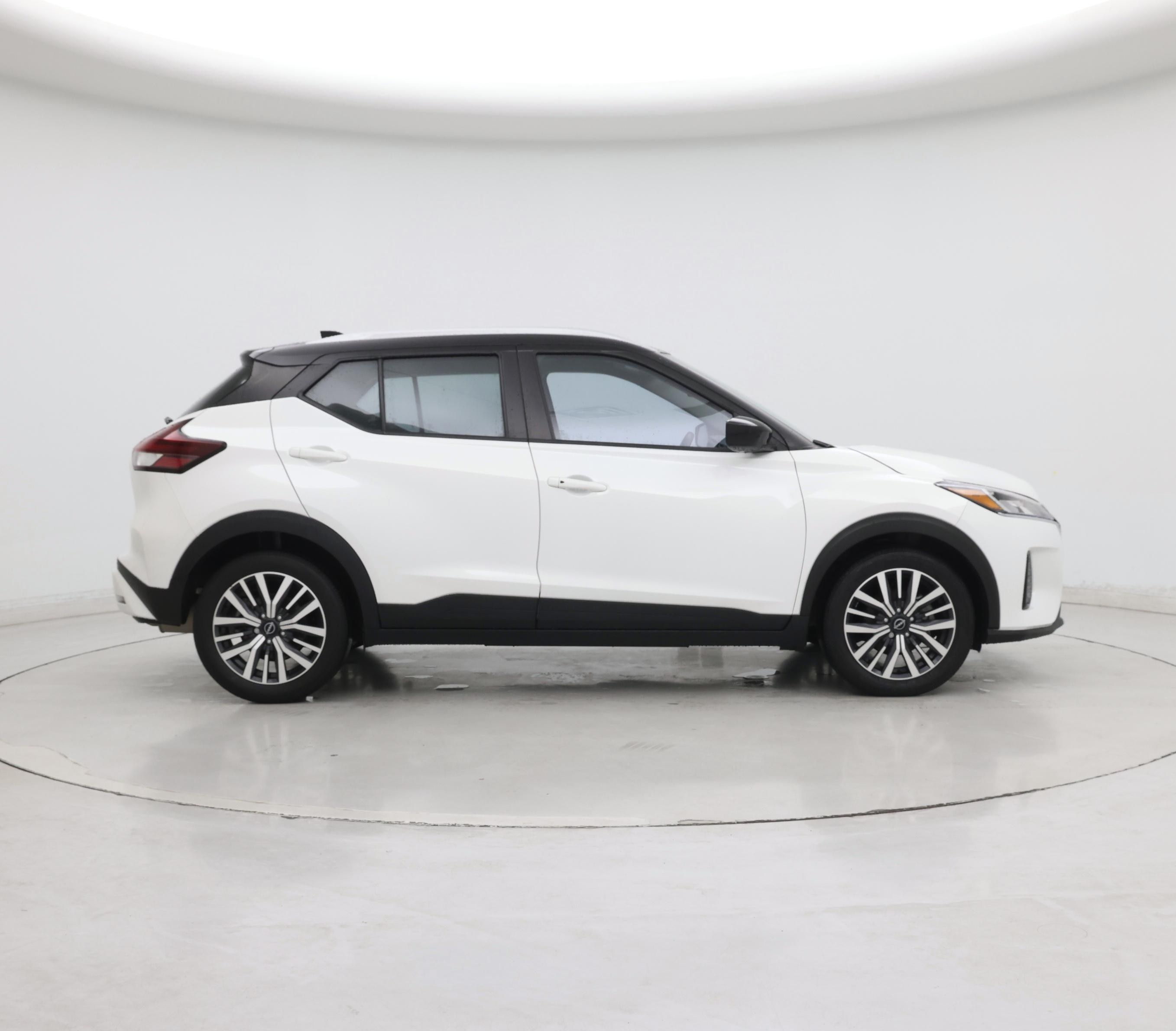 Thumbnail: 2023 Nissan Kicks - 7