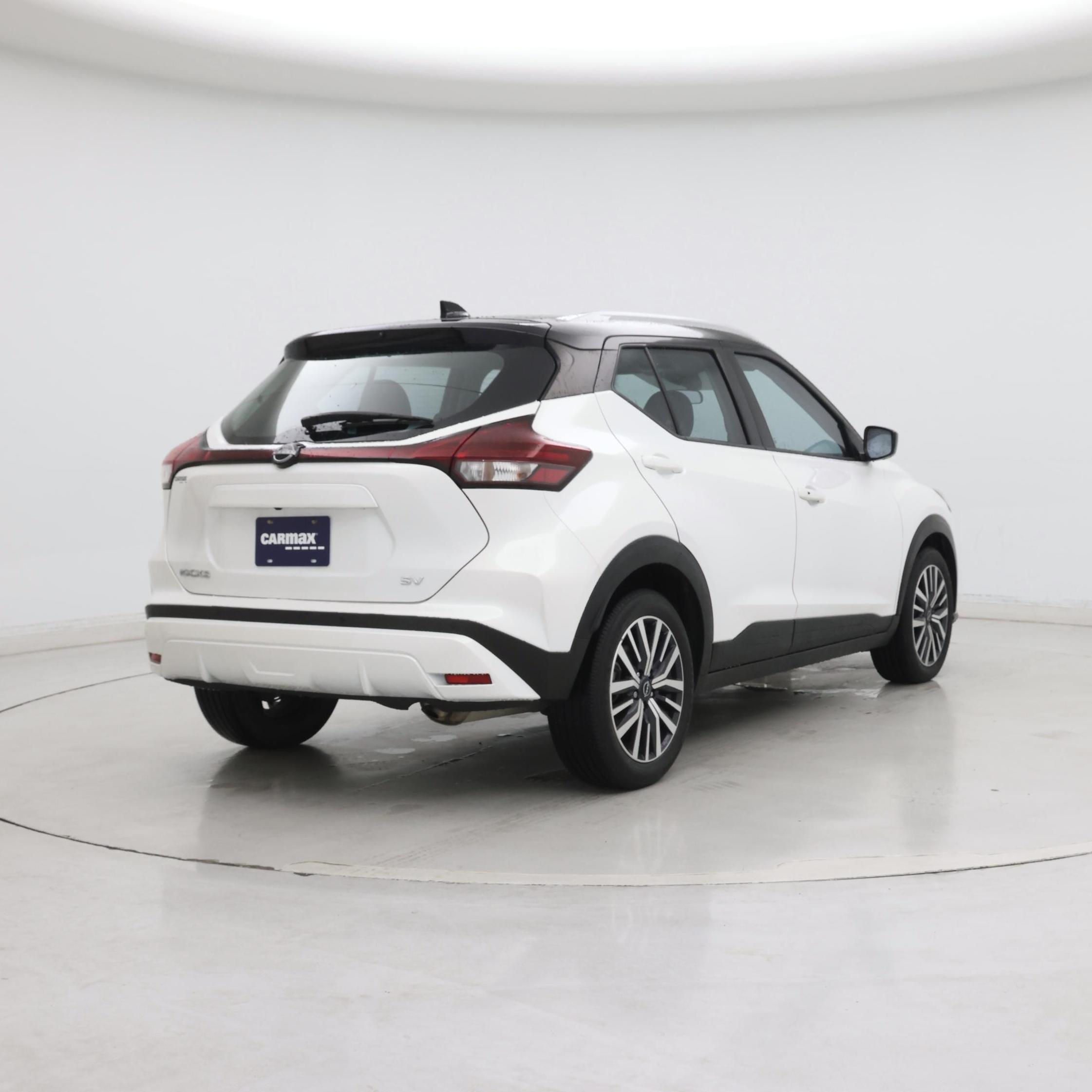 Thumbnail: 2023 Nissan Kicks - 8