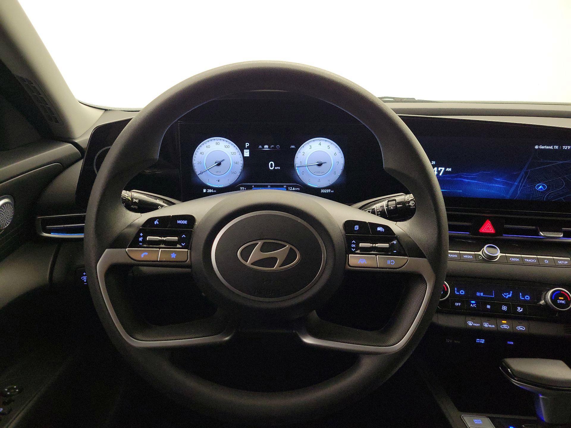 Thumbnail: 2024 Hyundai Elantra - 10