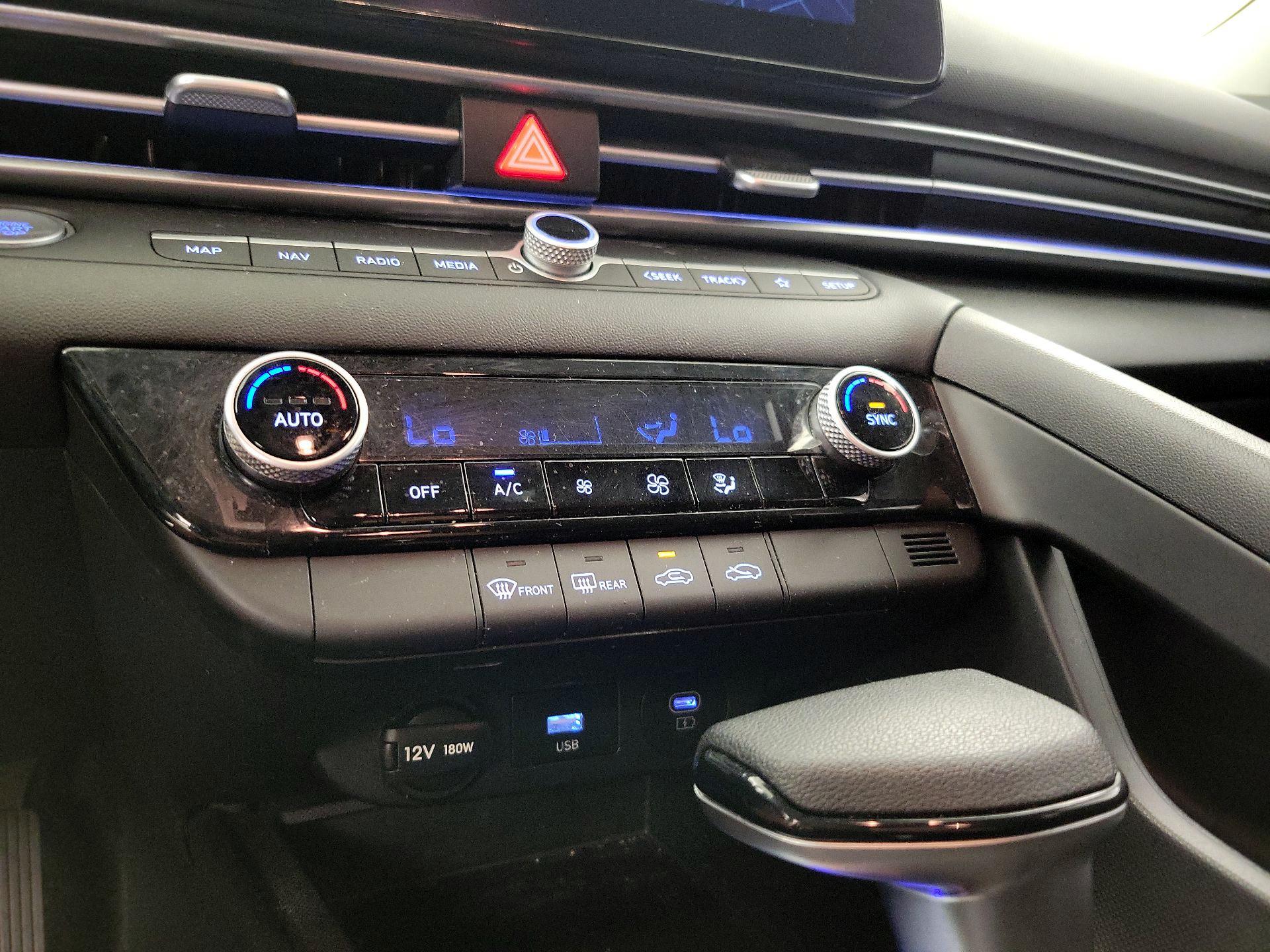 Thumbnail: 2024 Hyundai Elantra - 16