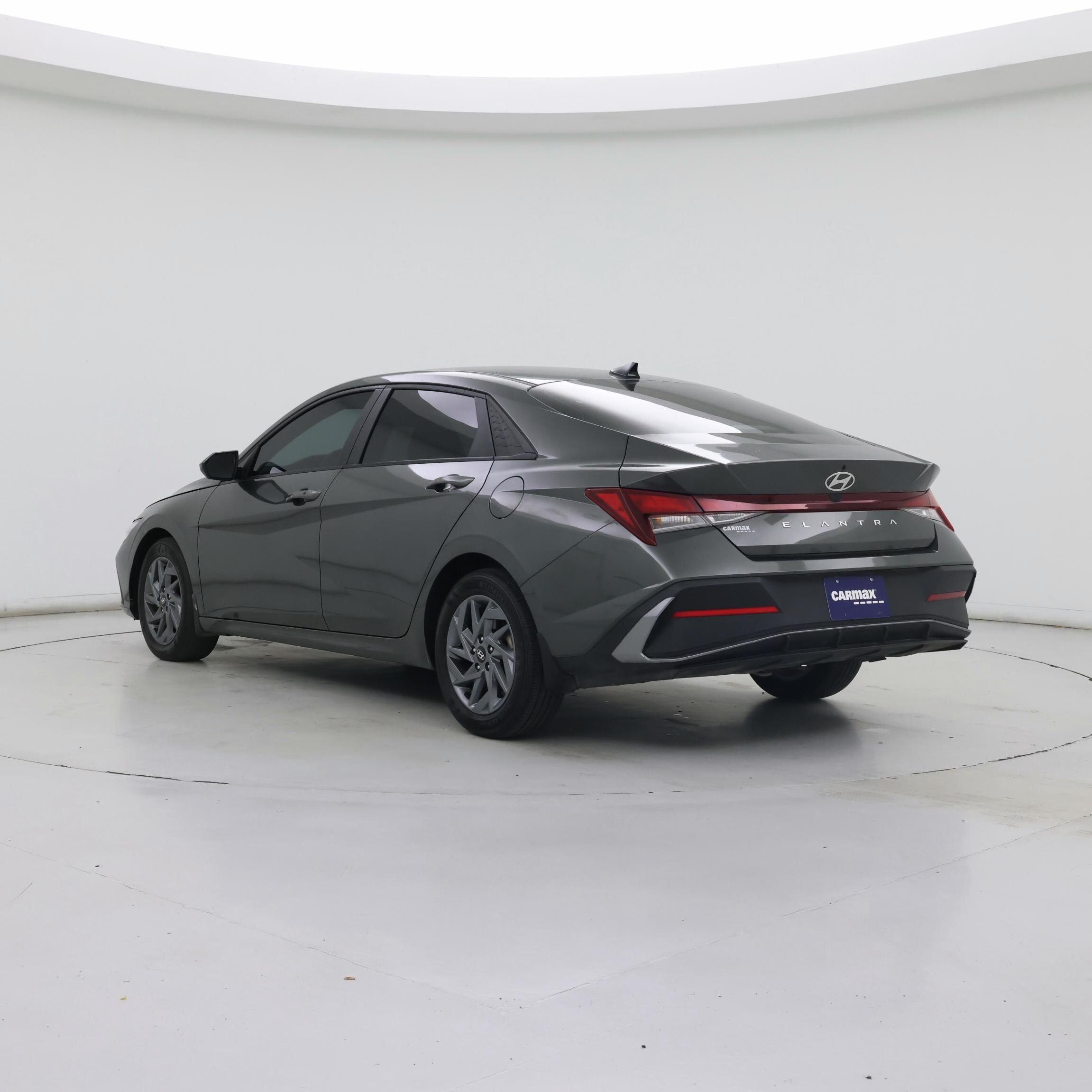 Thumbnail: 2024 Hyundai Elantra - 2