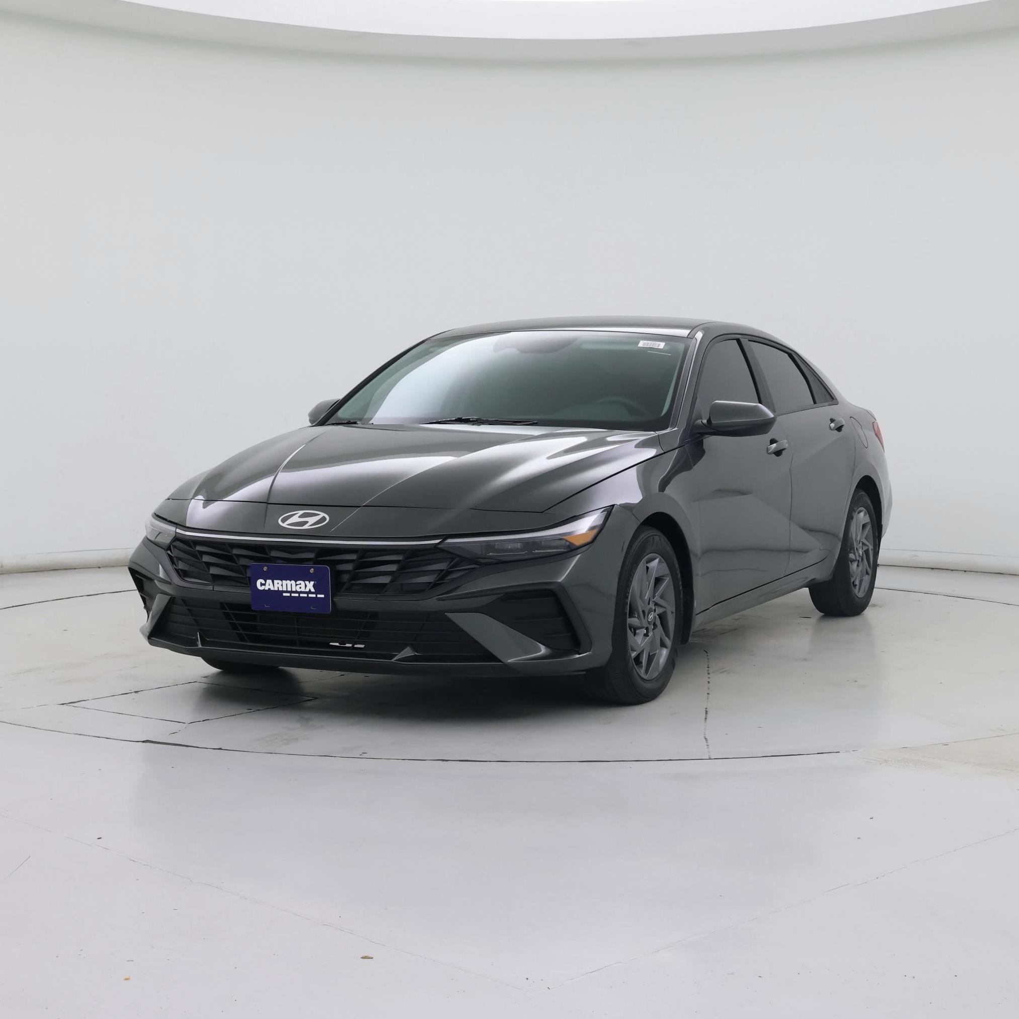 Thumbnail: 2024 Hyundai Elantra - 4