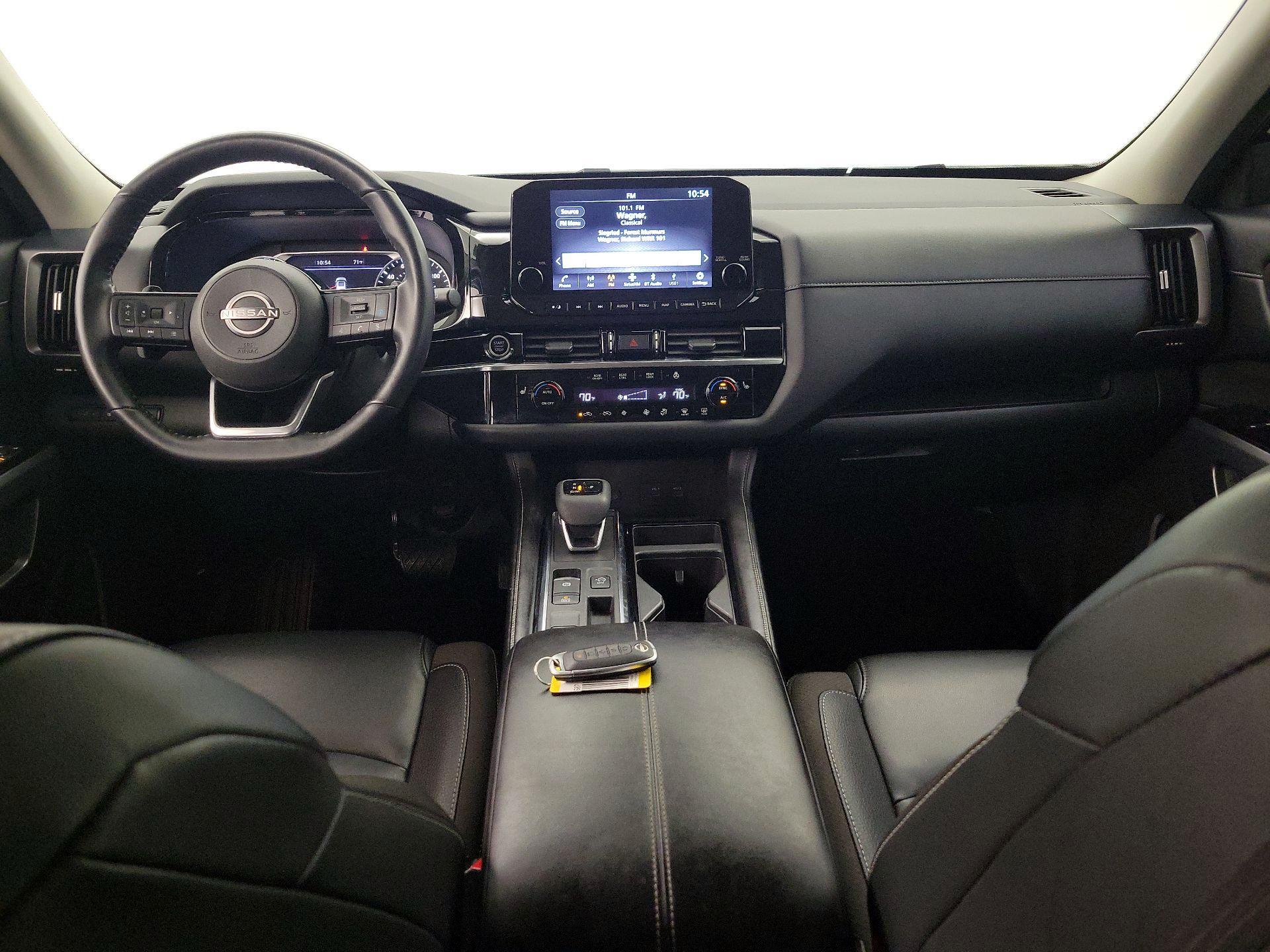Thumbnail: 2023 Nissan Pathfinder - 9