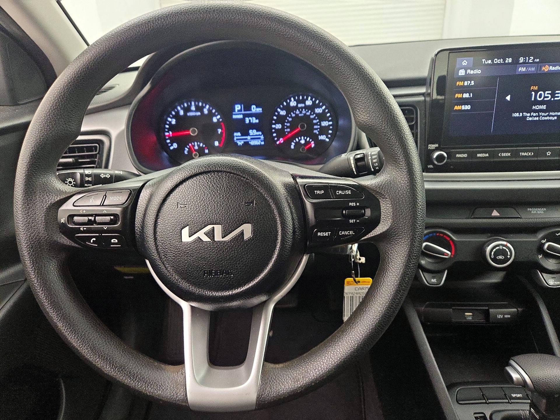 Thumbnail: 2023 Kia Rio - 10