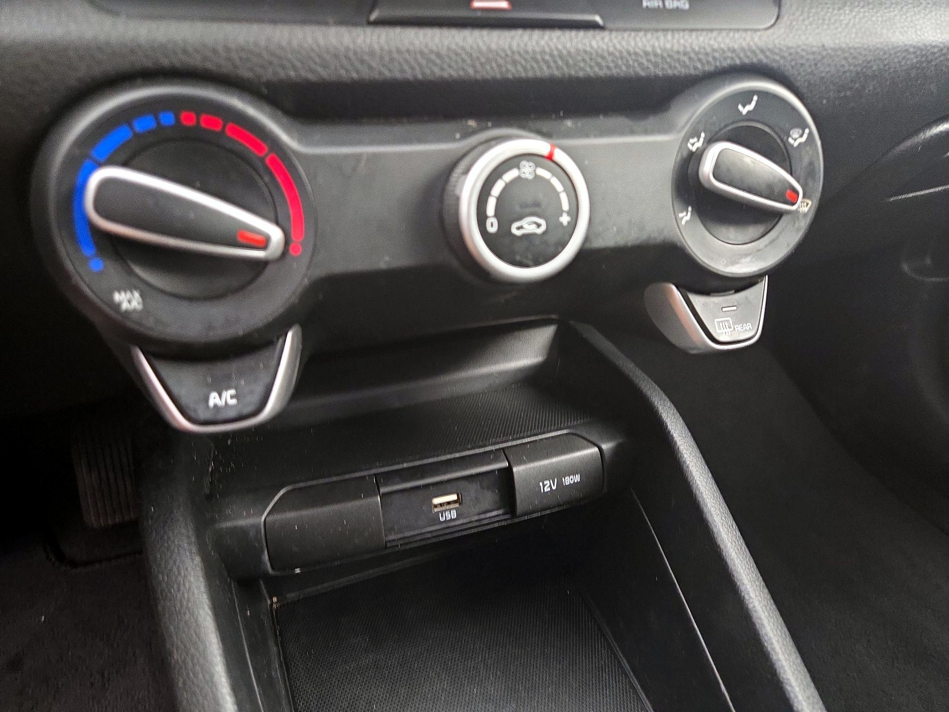 Thumbnail: 2023 Kia Rio - 15