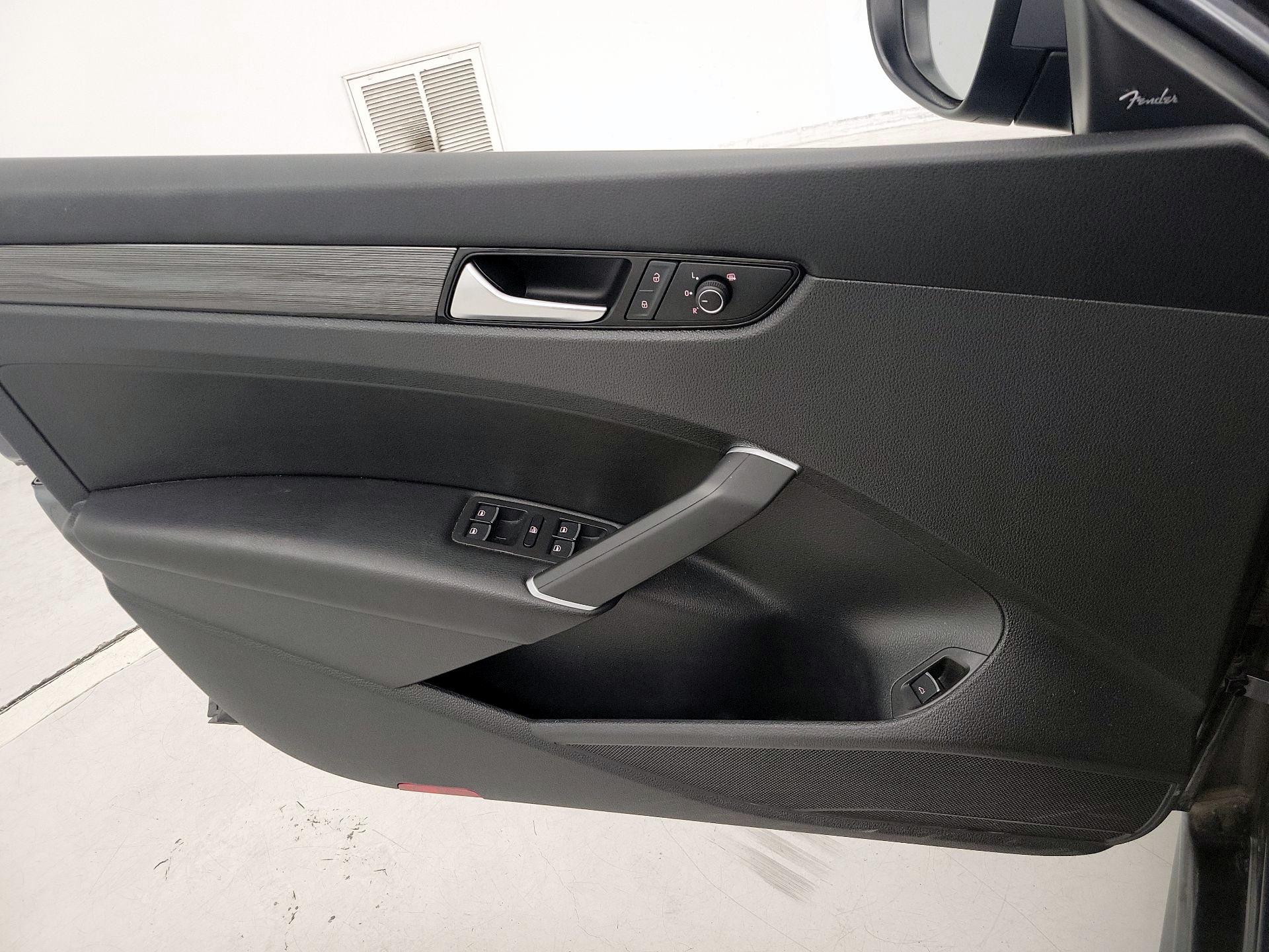 Thumbnail: 2022 Volkswagen Passat - 12