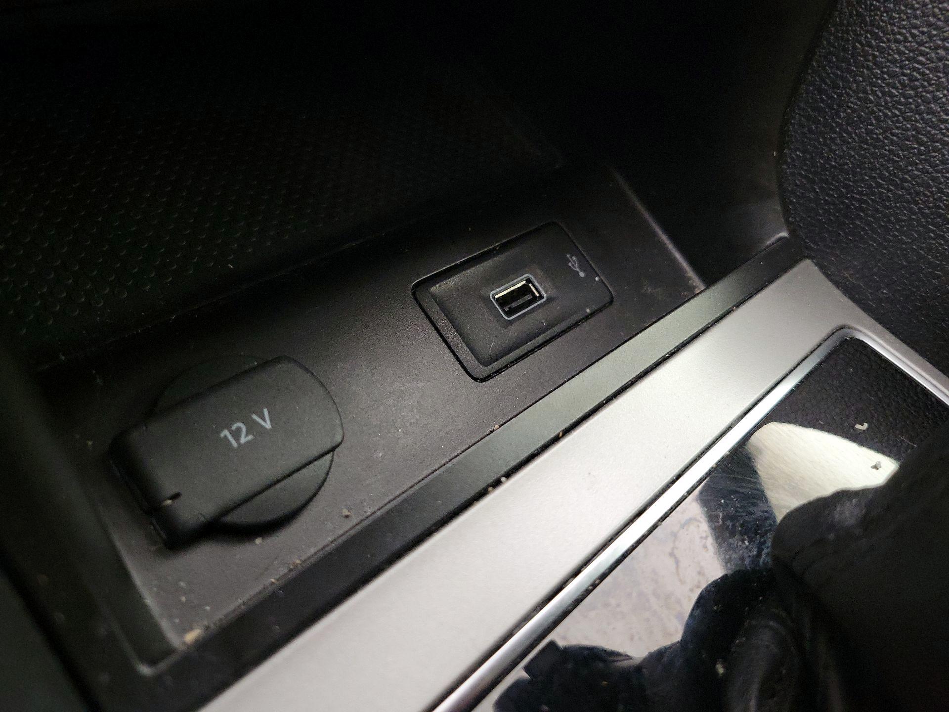 Thumbnail: 2022 Volkswagen Passat - 18