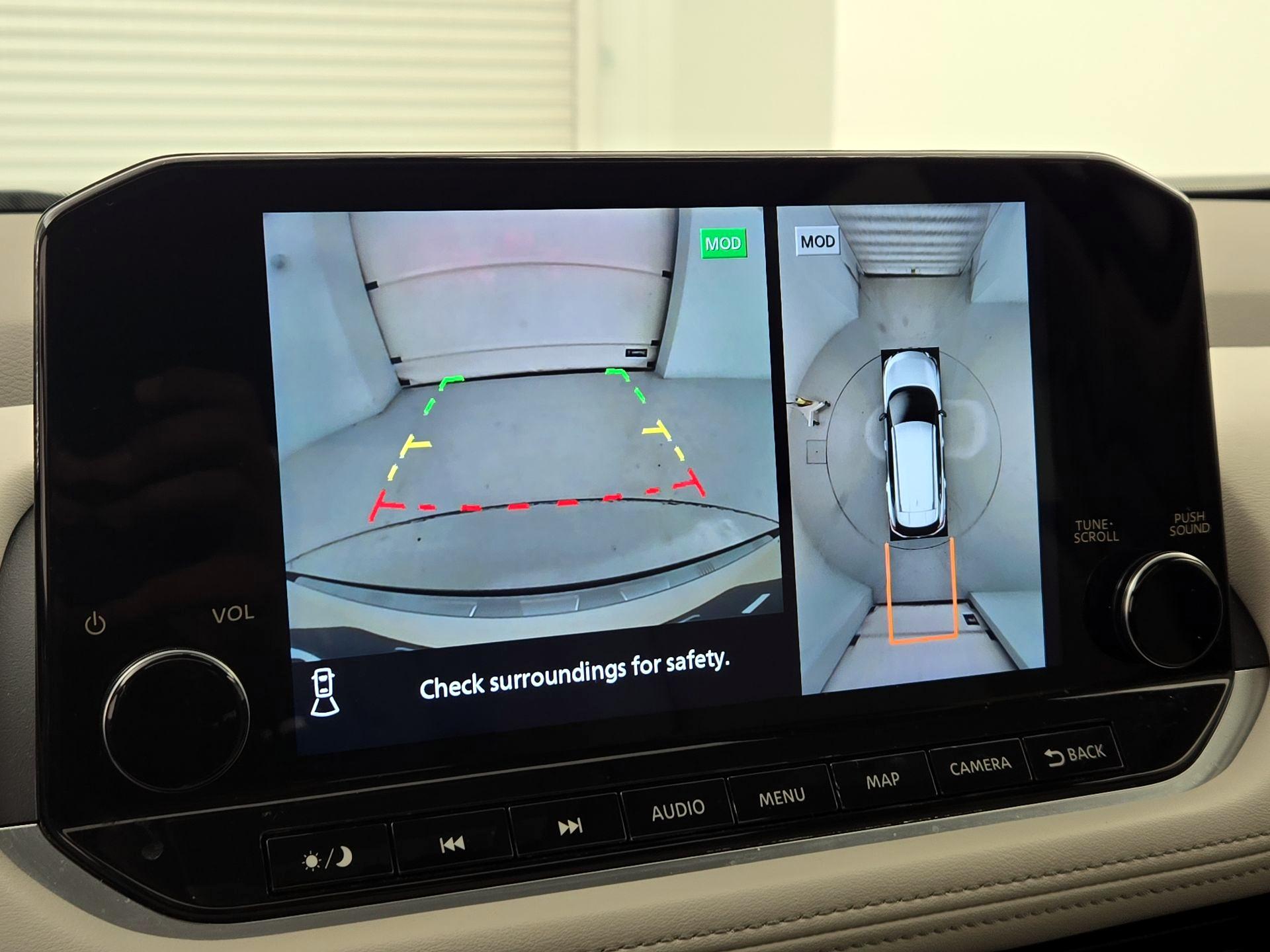 Thumbnail: 2023 Nissan Rogue - 14