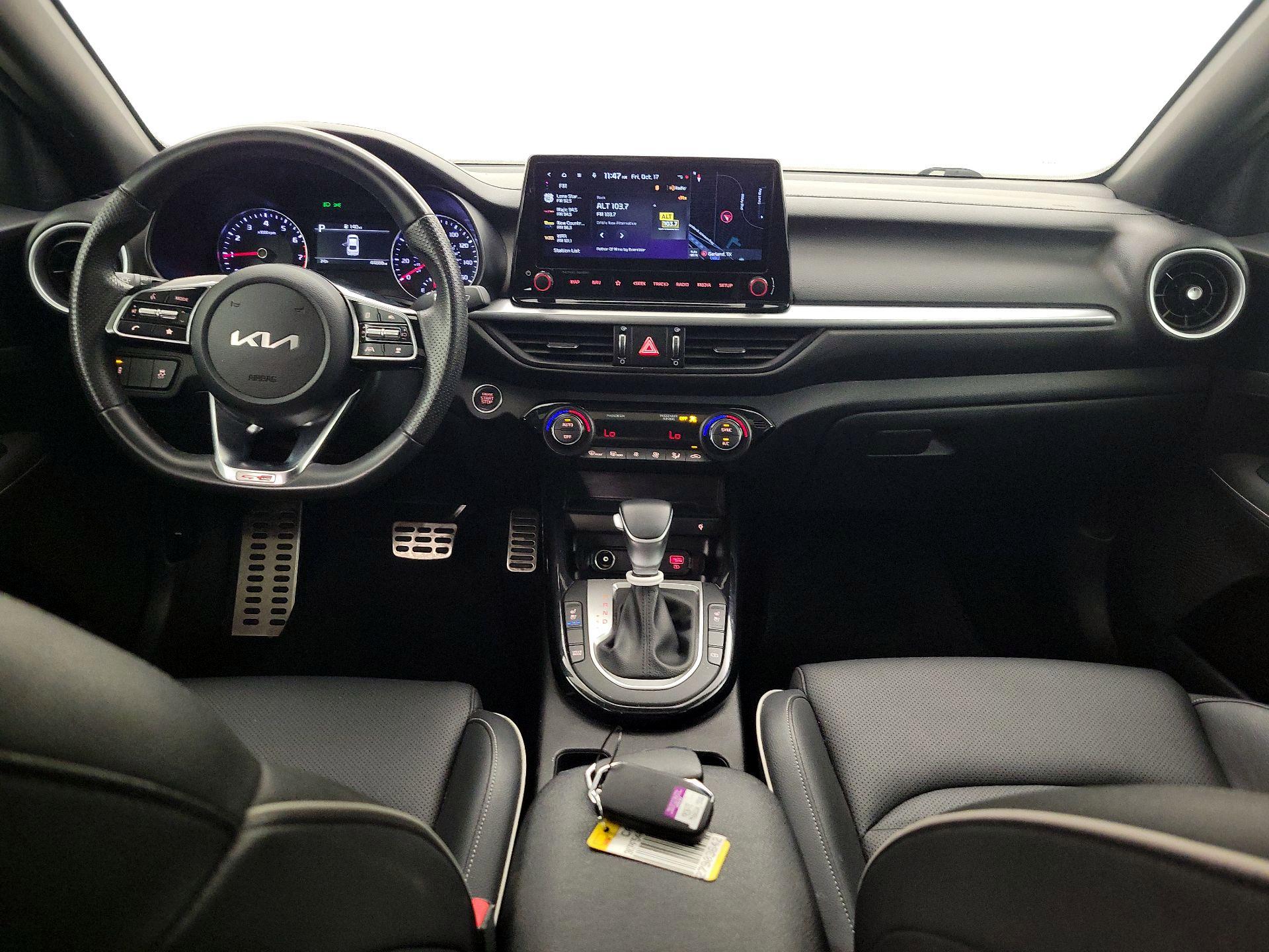 Thumbnail: 2023 Kia Forte - 9