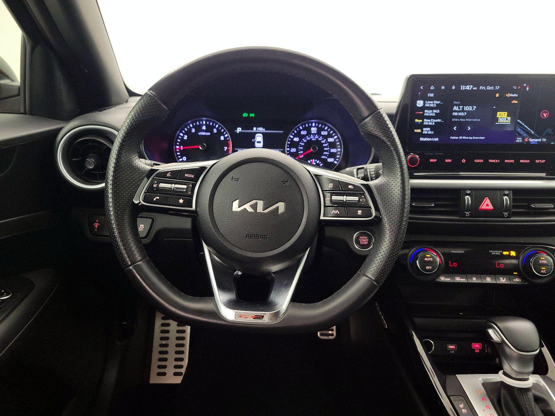Thumbnail: 2023 Kia Forte - 10