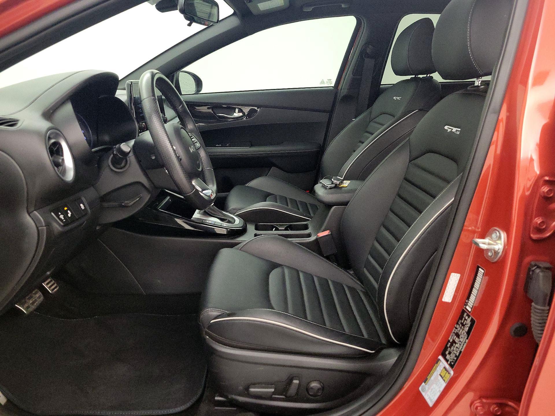 Thumbnail: 2023 Kia Forte - 11
