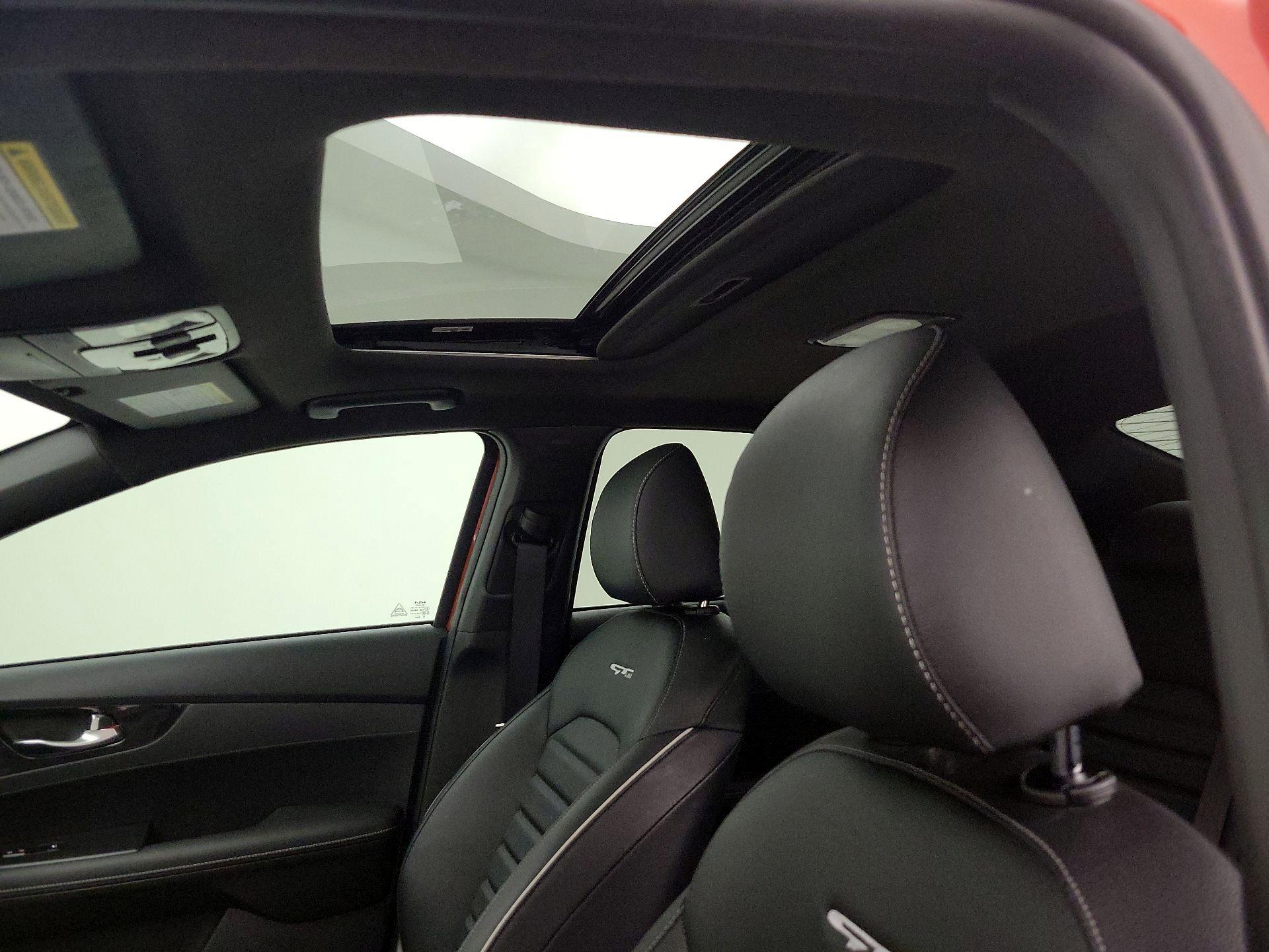 Thumbnail: 2023 Kia Forte - 18