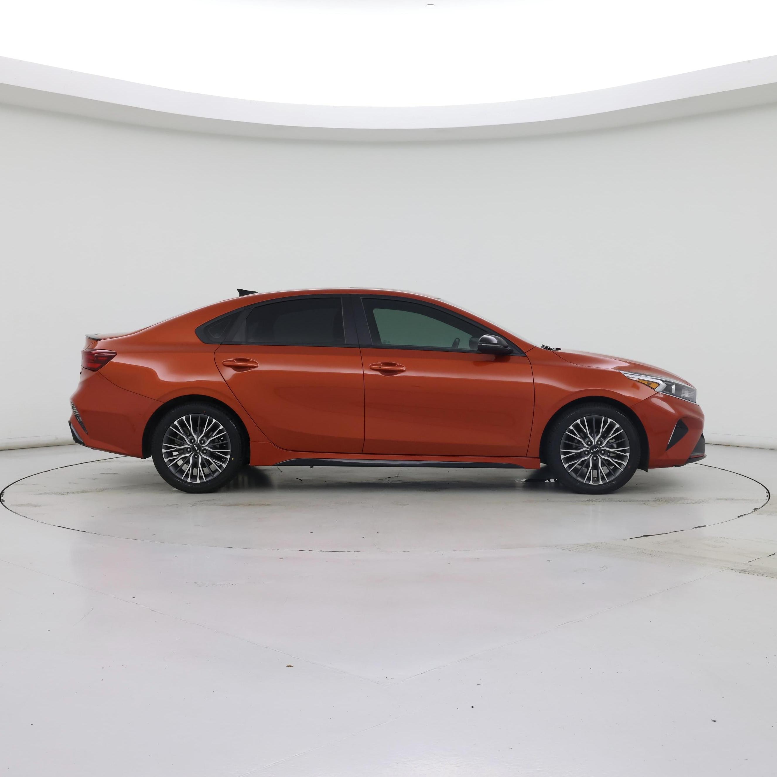 Thumbnail: 2023 Kia Forte - 7