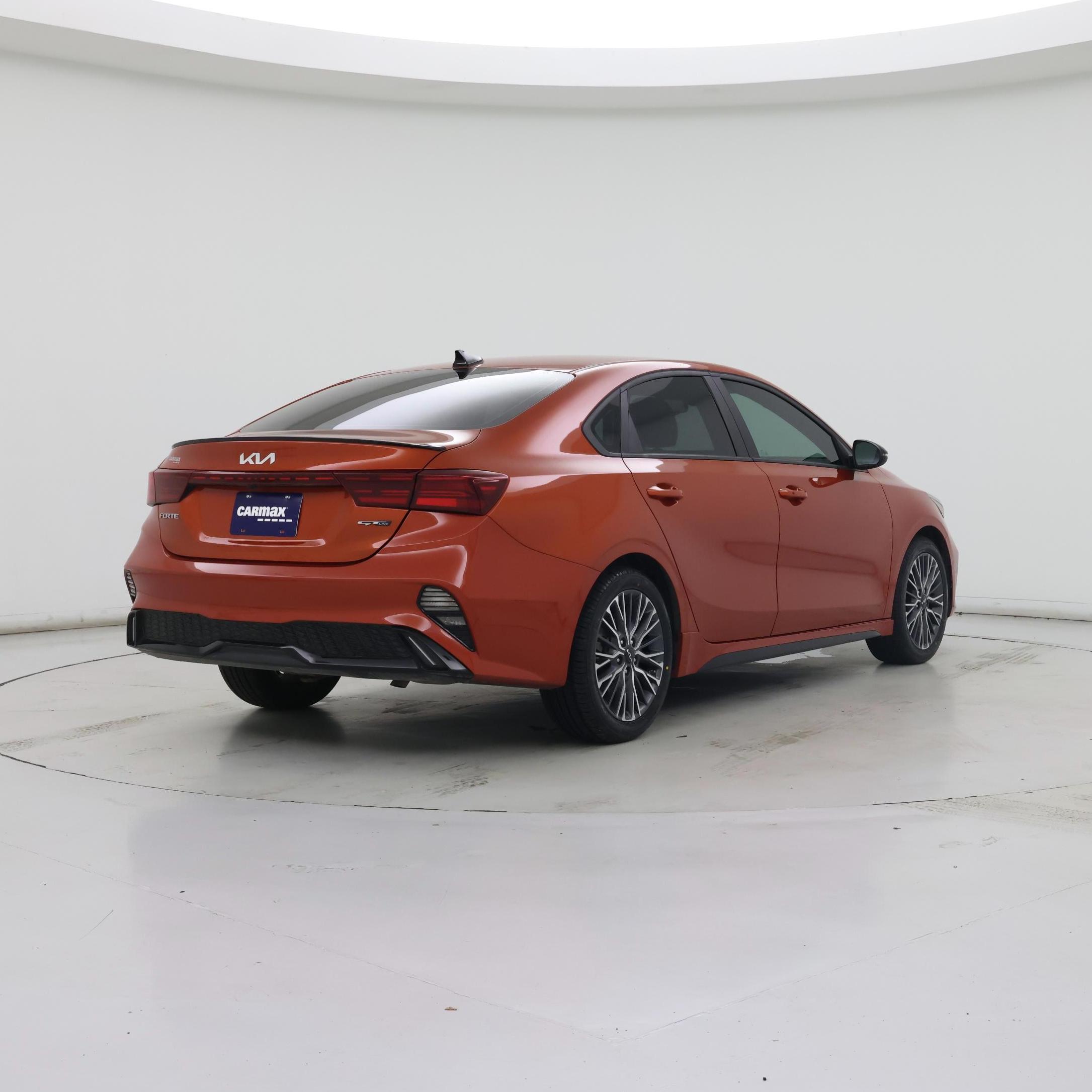 Thumbnail: 2023 Kia Forte - 8