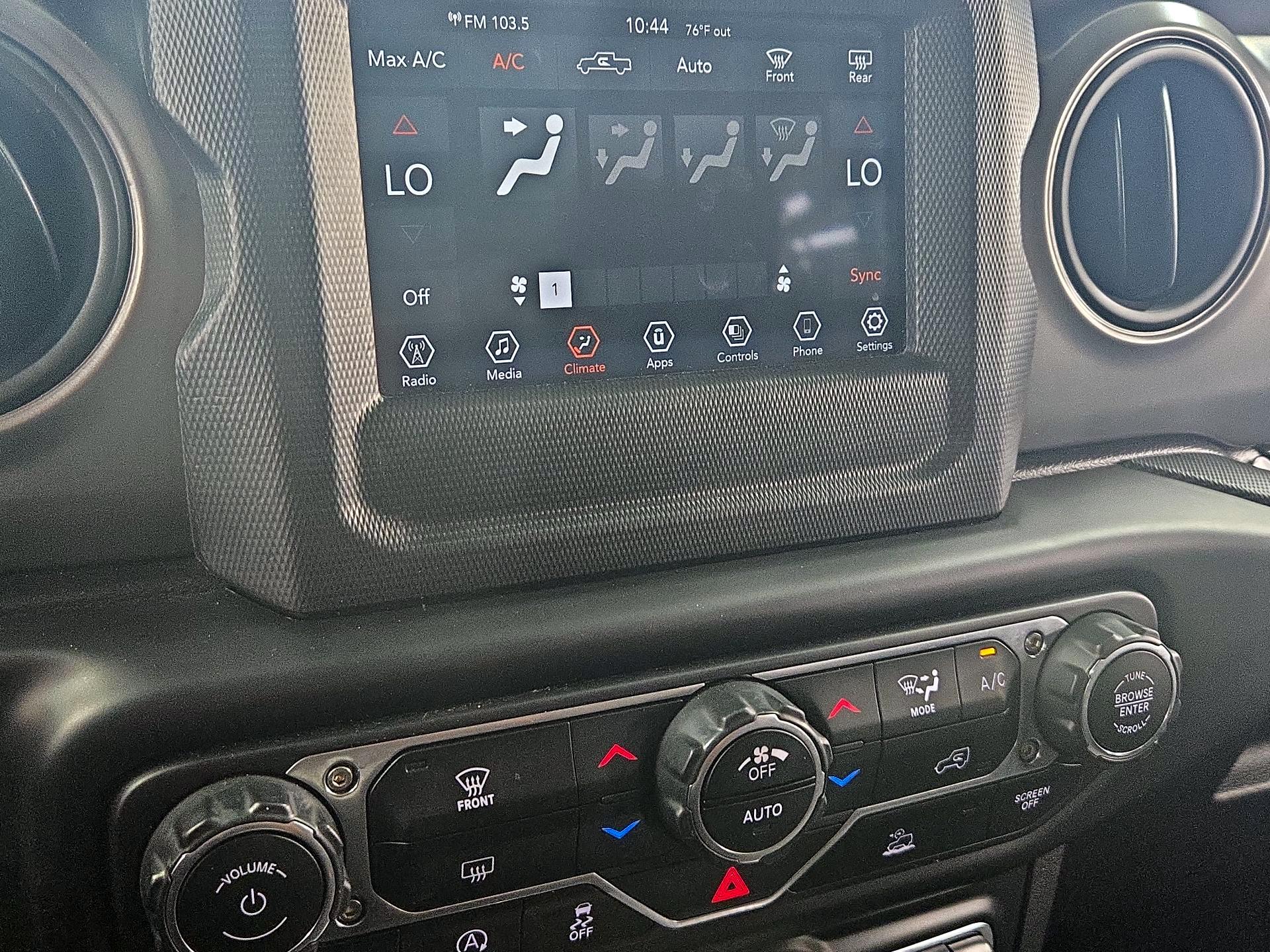Thumbnail: 2021 Jeep Gladiator - 16