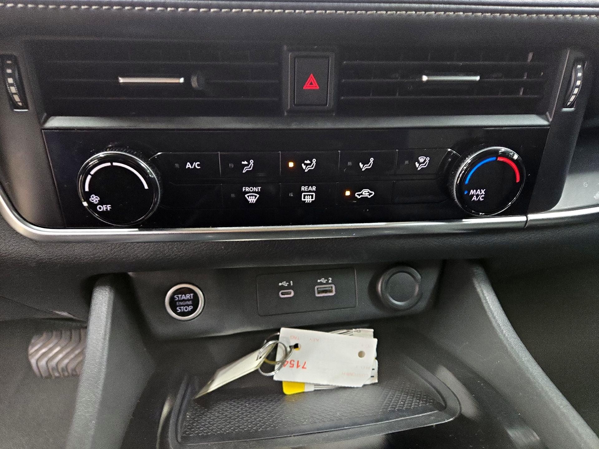 Thumbnail: 2022 Nissan Rogue - 15