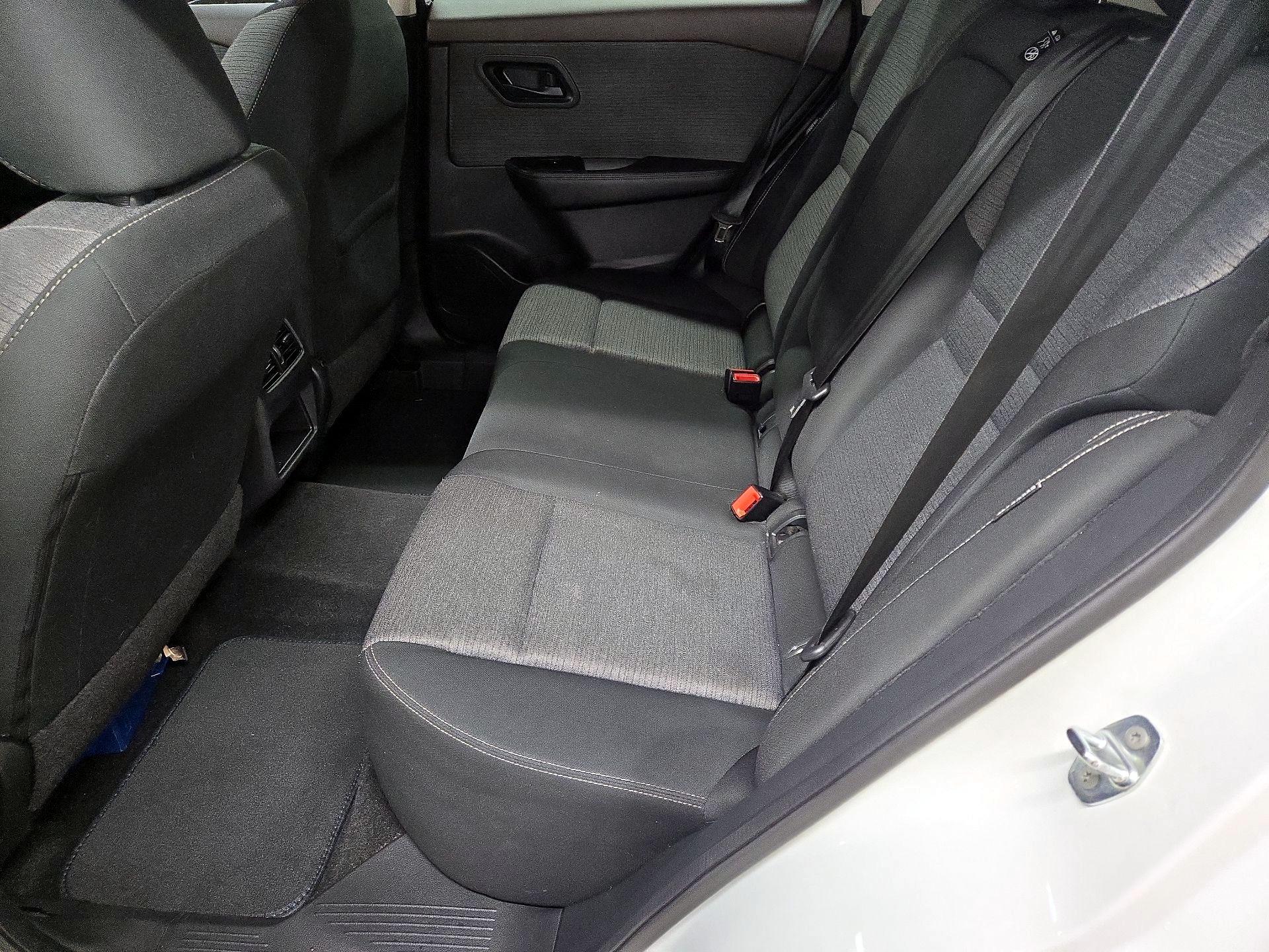 Thumbnail: 2022 Nissan Rogue - 18