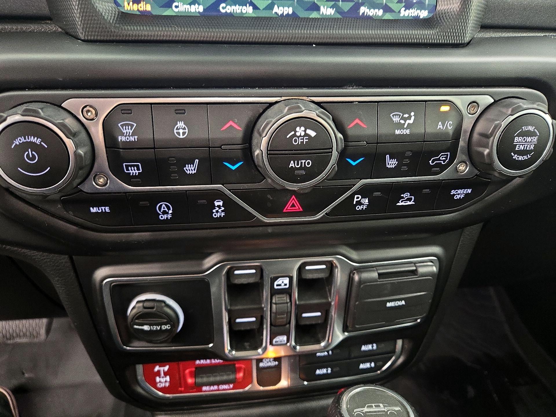 Thumbnail: 2021 Jeep Gladiator - 16