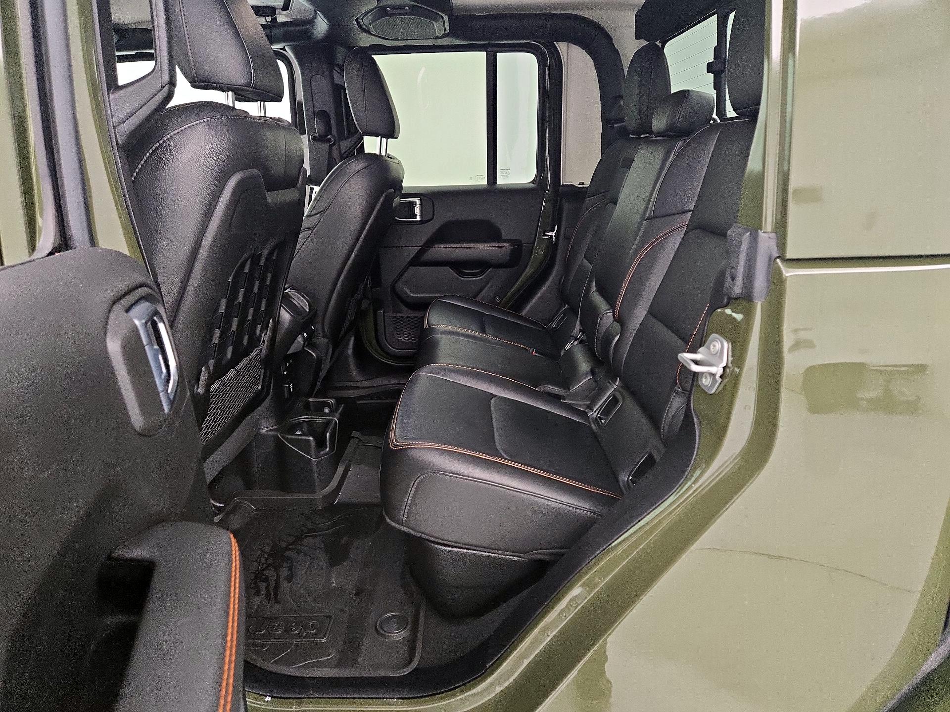 Thumbnail: 2021 Jeep Gladiator - 19