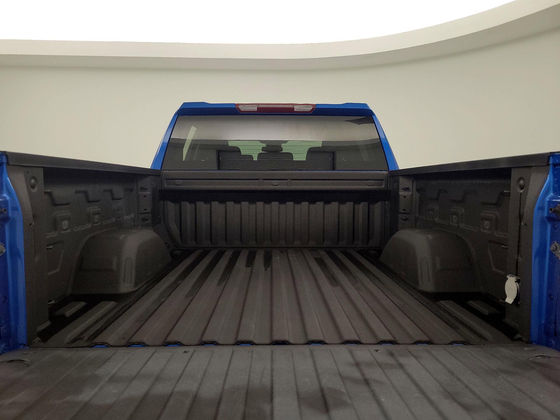 Thumbnail: 2023 Chevrolet Silverado 1500 - 18