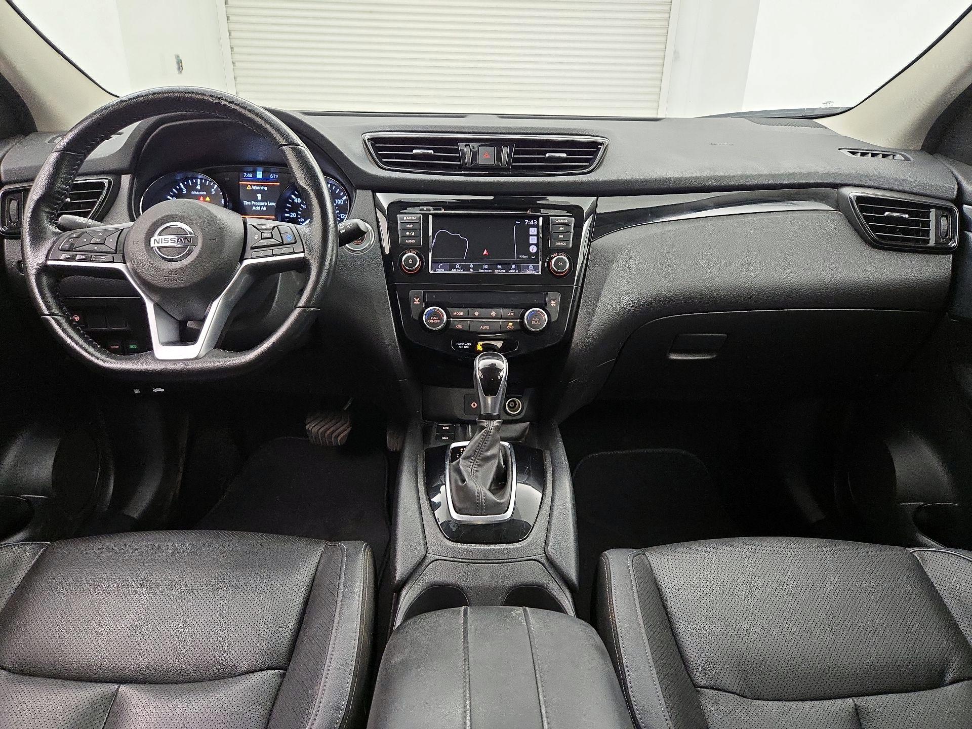 Thumbnail: 2022 Nissan Rogue Sport - 9