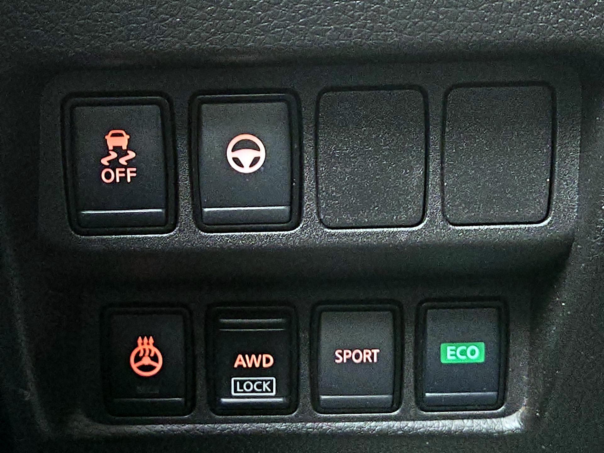 Thumbnail: 2022 Nissan Rogue Sport - 13