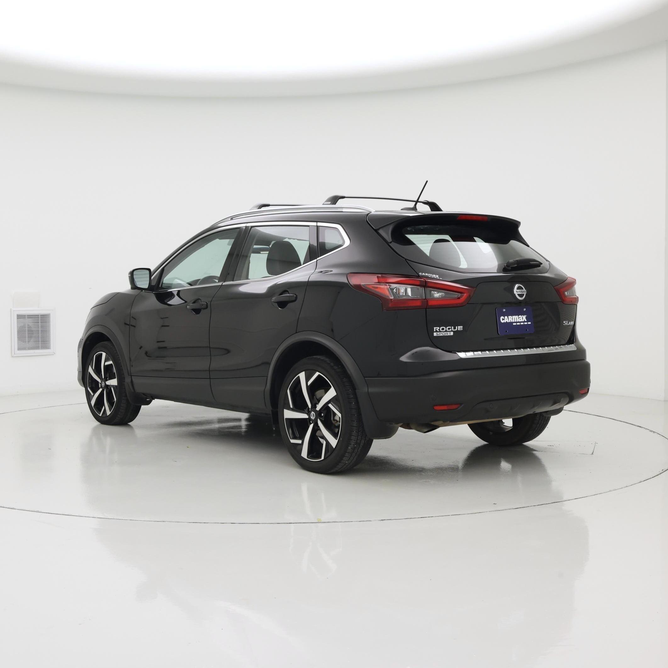 Thumbnail: 2022 Nissan Rogue Sport - 2