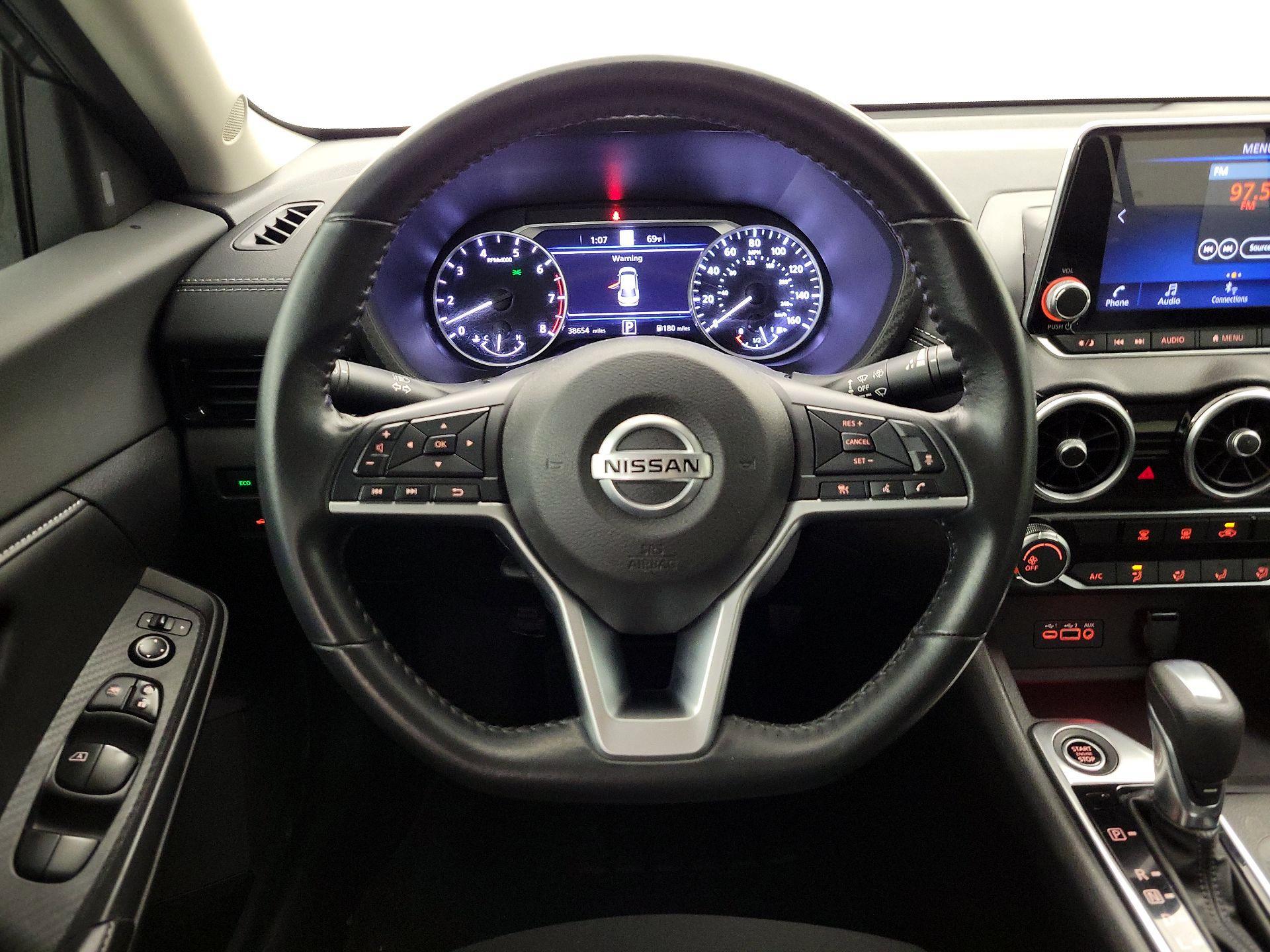 Thumbnail: 2022 Nissan Sentra - 10