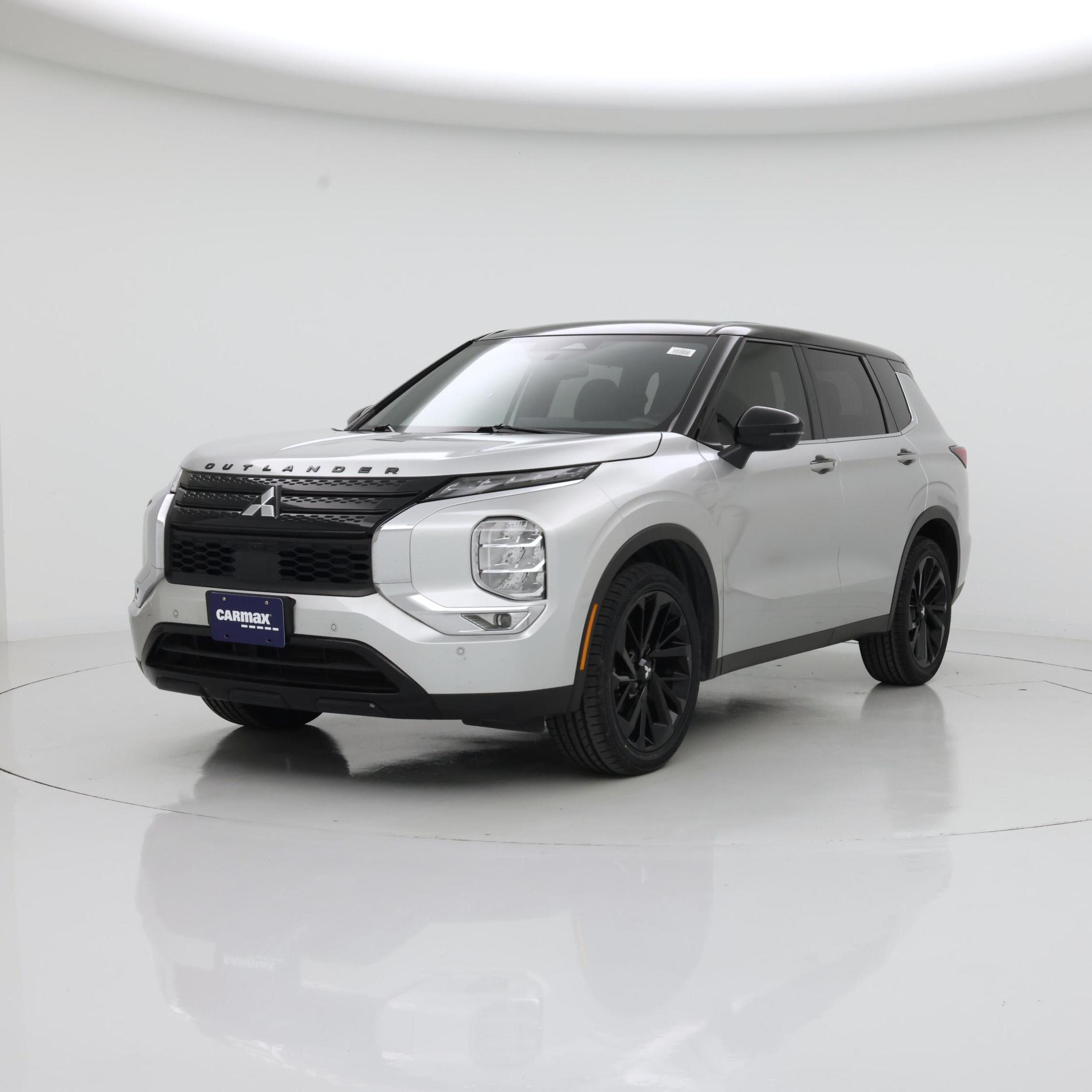 Thumbnail: 2023 Mitsubishi Outlander - 4
