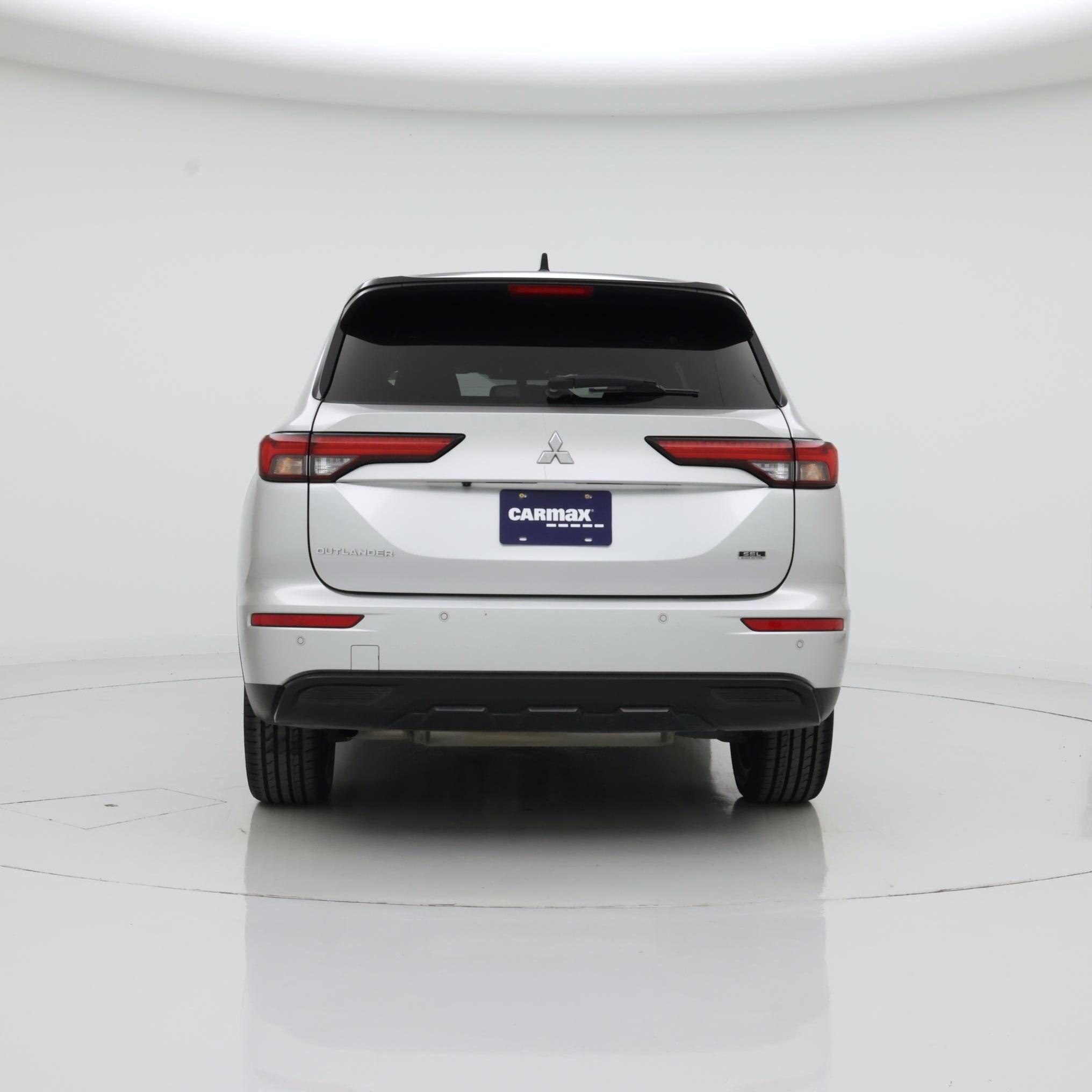 Thumbnail: 2023 Mitsubishi Outlander - 6