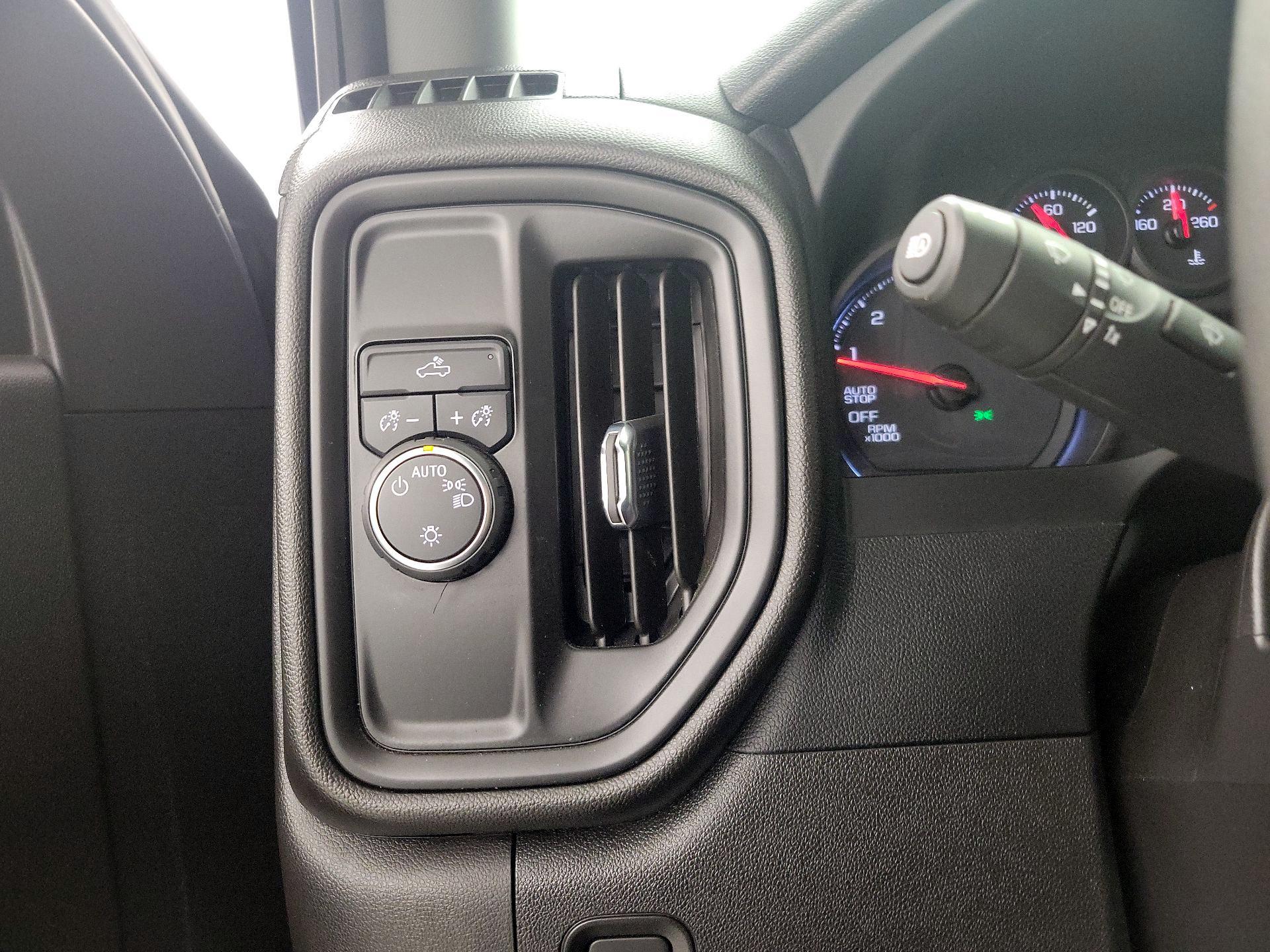 Thumbnail: 2022 Chevrolet Silverado 1500 - 13