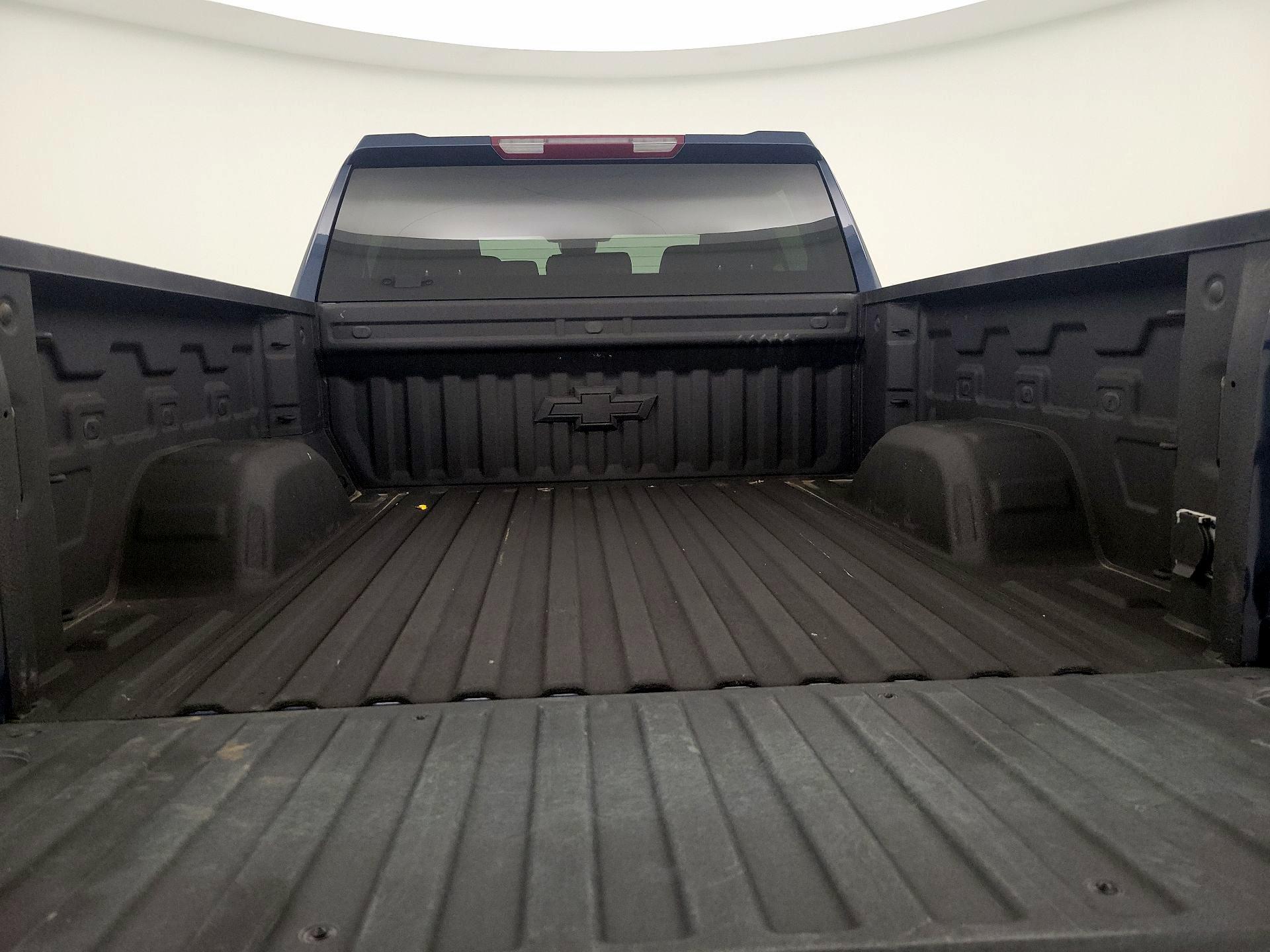 Thumbnail: 2022 Chevrolet Silverado 1500 - 19