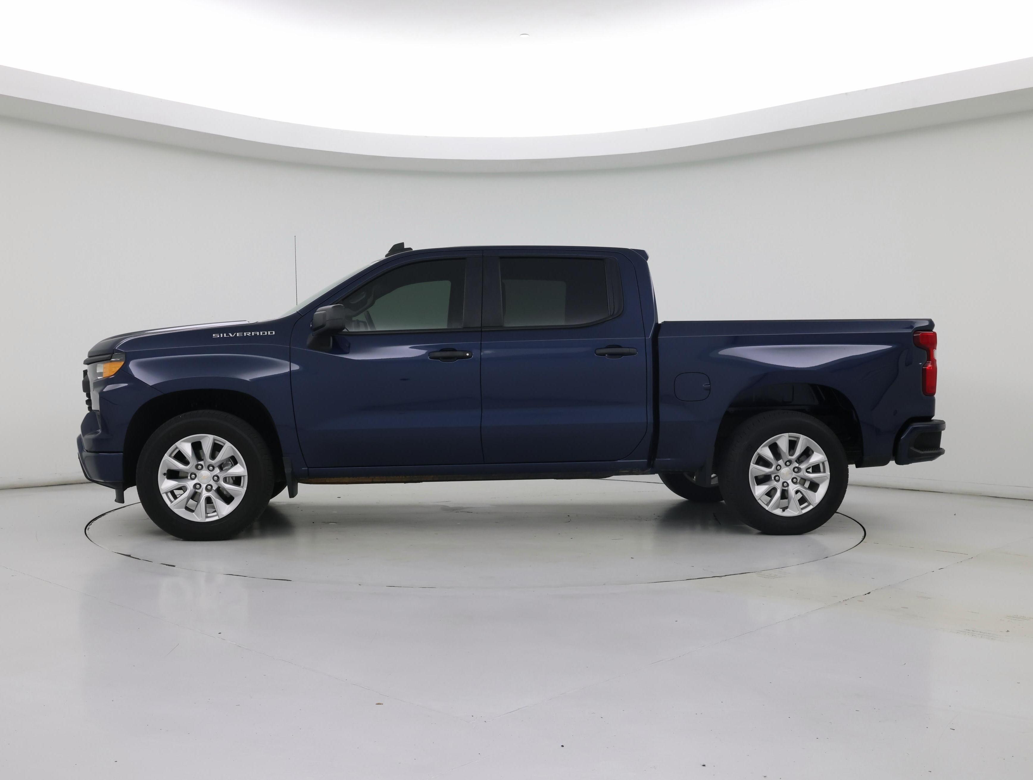 Thumbnail: 2022 Chevrolet Silverado 1500 - 3