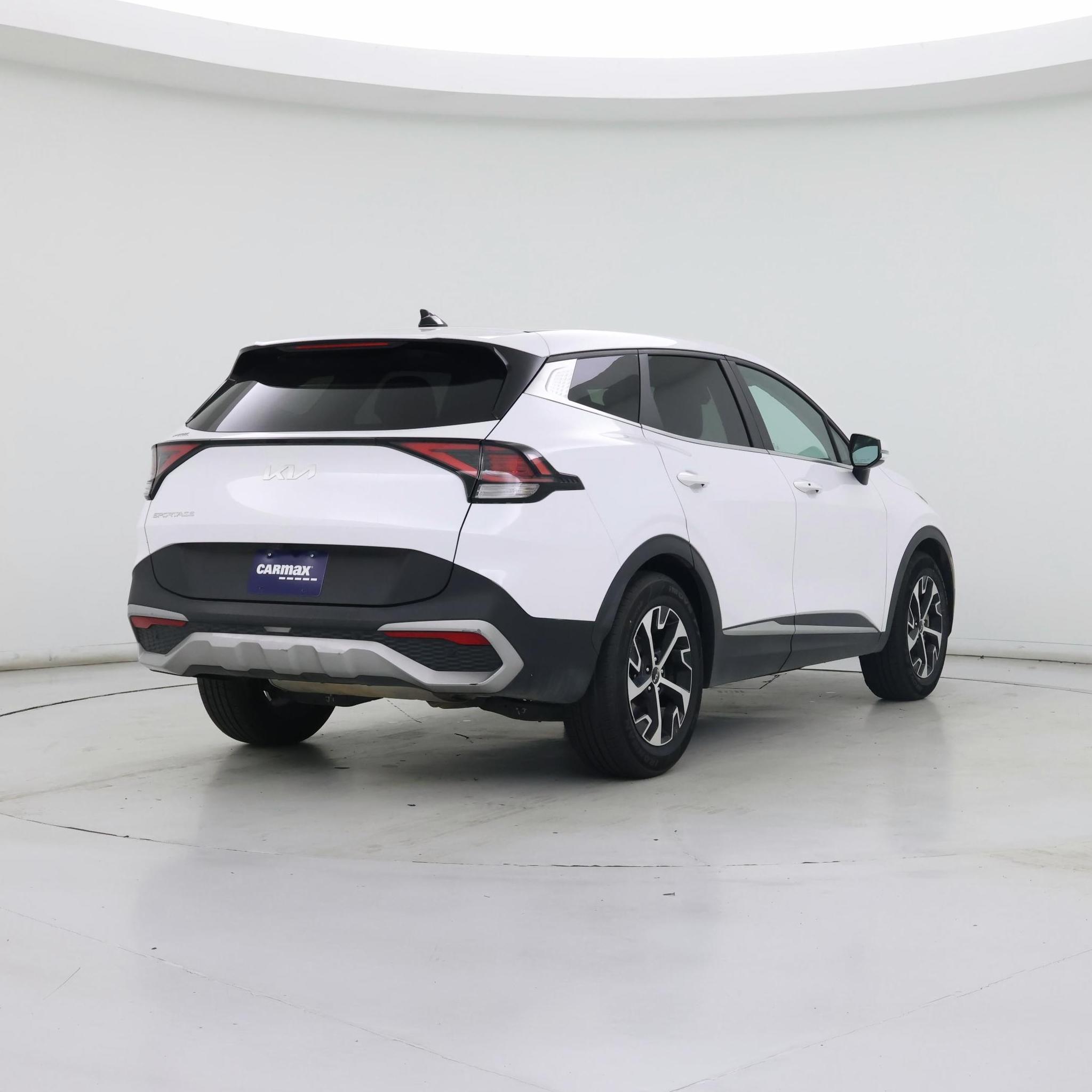 Thumbnail: 2023 Kia Sportage - 8