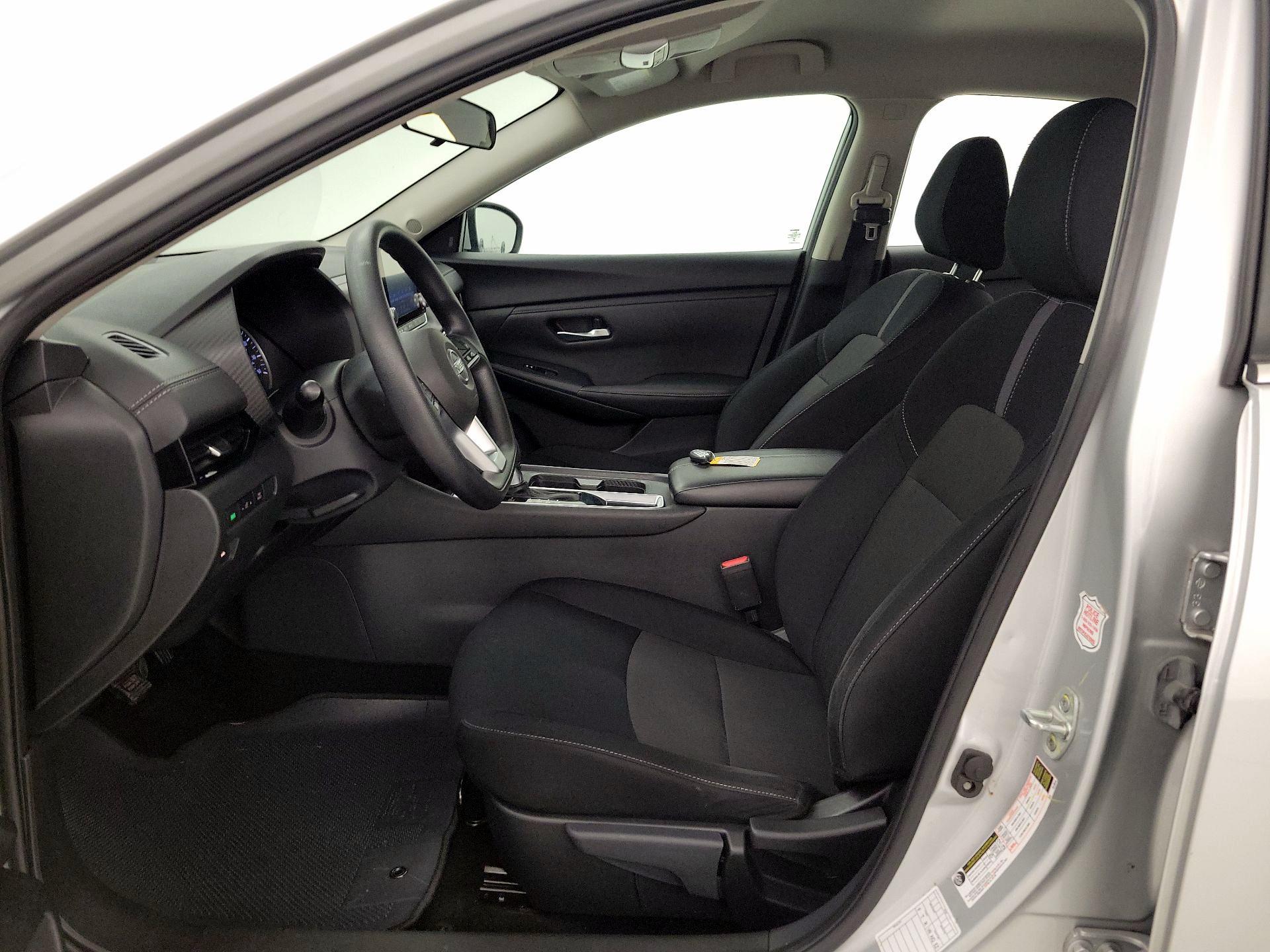 Thumbnail: 2023 Nissan Sentra - 11