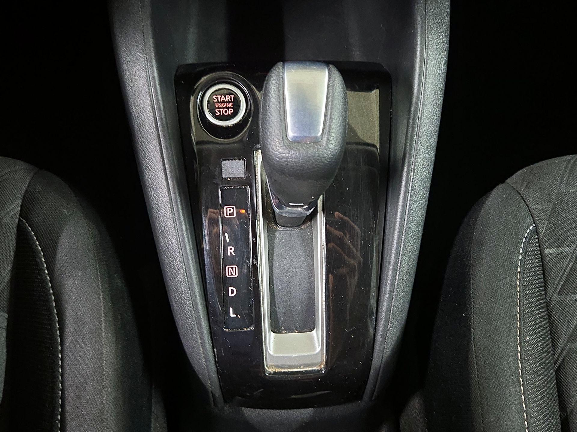 Thumbnail: 2021 Nissan Kicks - 17