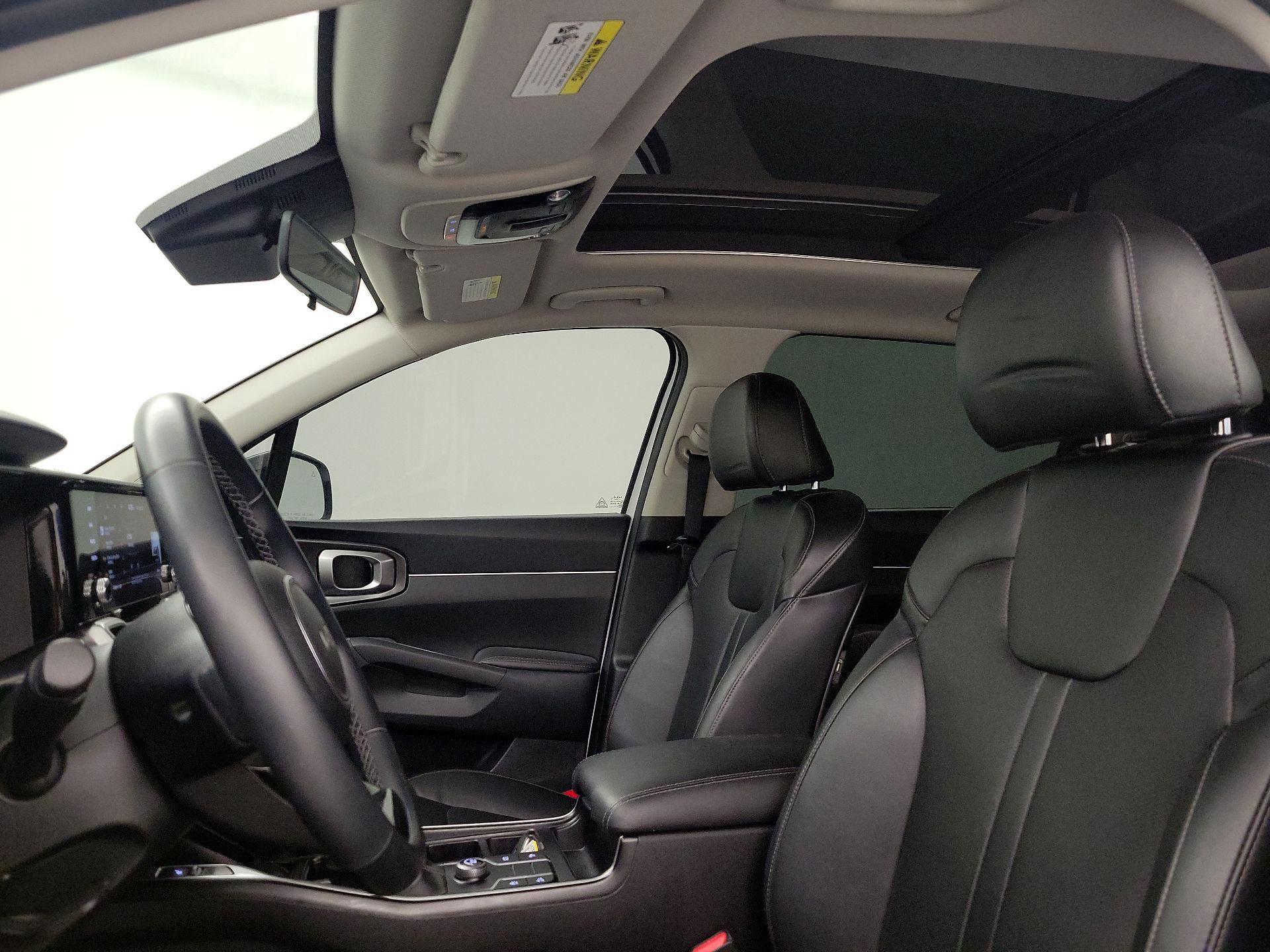 Thumbnail: 2023 Kia Sorento - 19