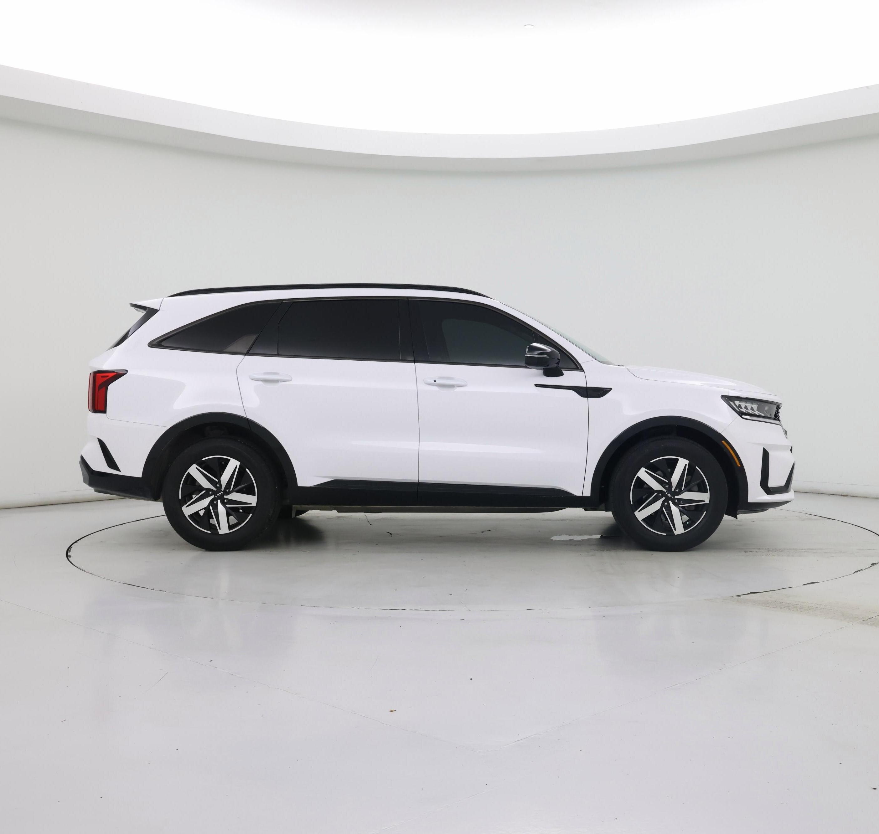 Thumbnail: 2023 Kia Sorento - 7