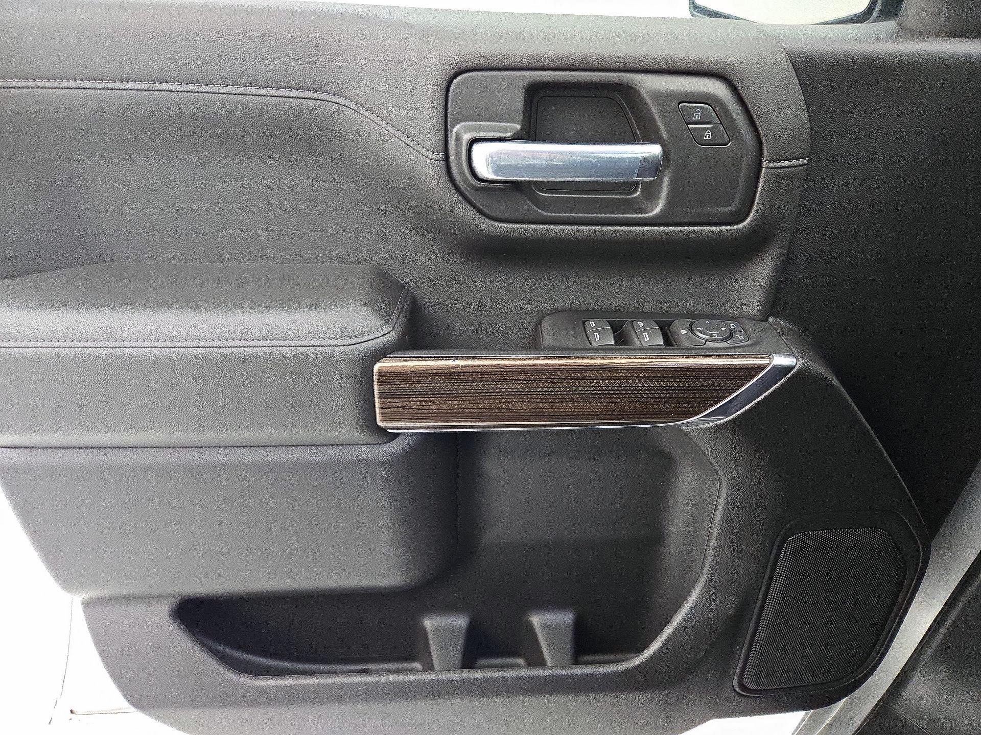 Thumbnail: 2020 Chevrolet Silverado 1500 - 12