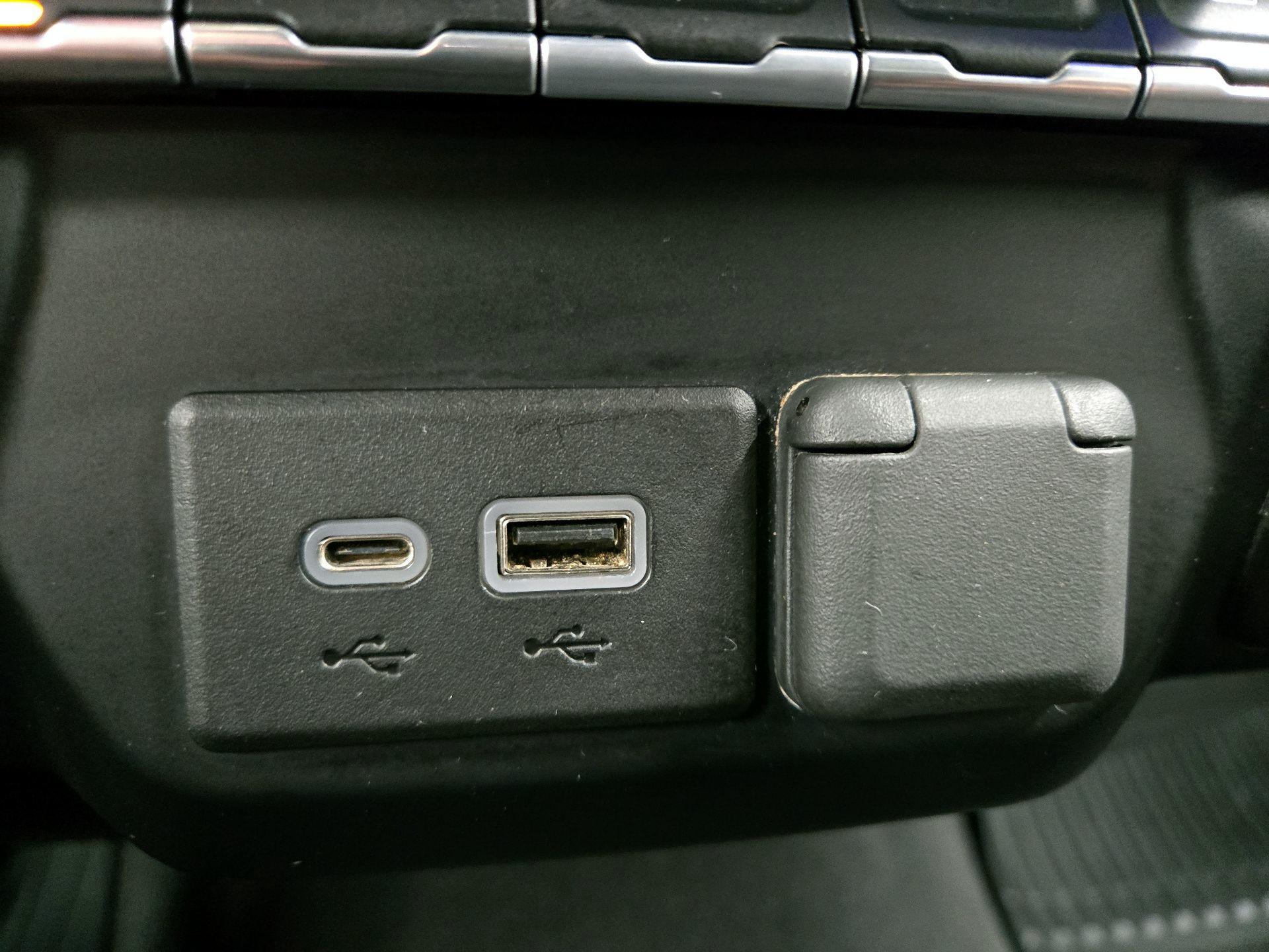 Thumbnail: 2020 Chevrolet Silverado 1500 - 18