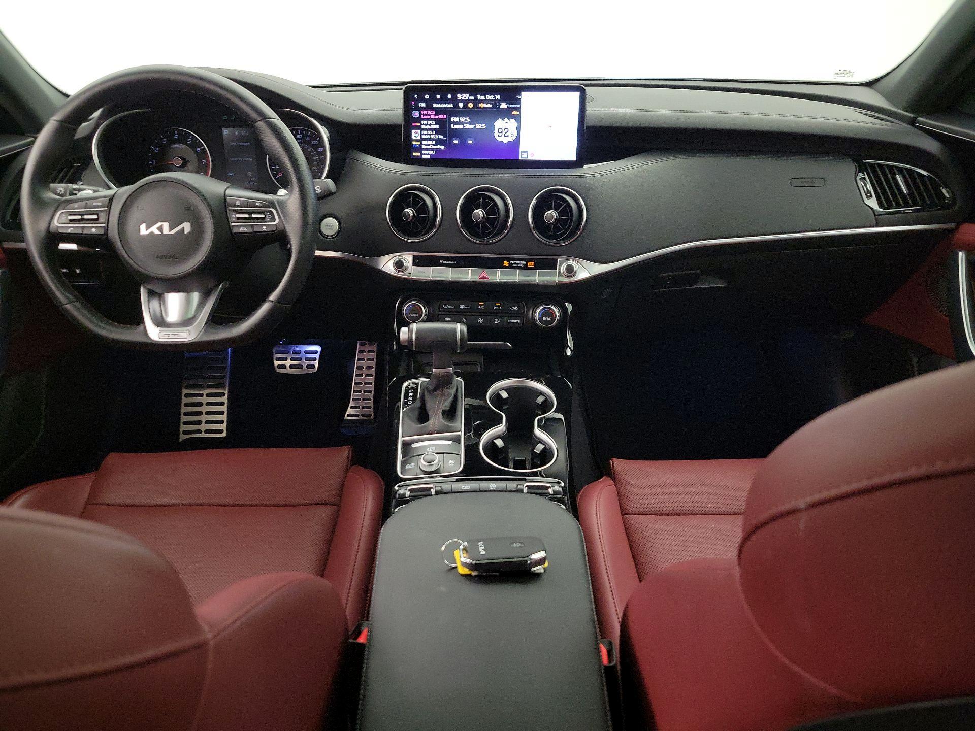 Thumbnail: 2023 Kia Stinger - 9
