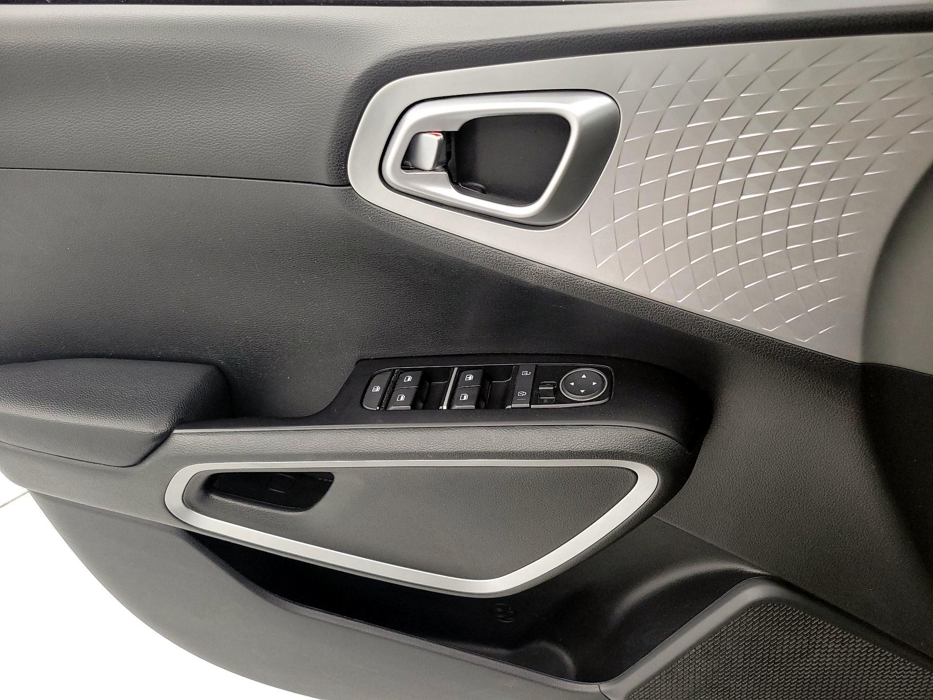 Thumbnail: 2024 Kia Soul - 12