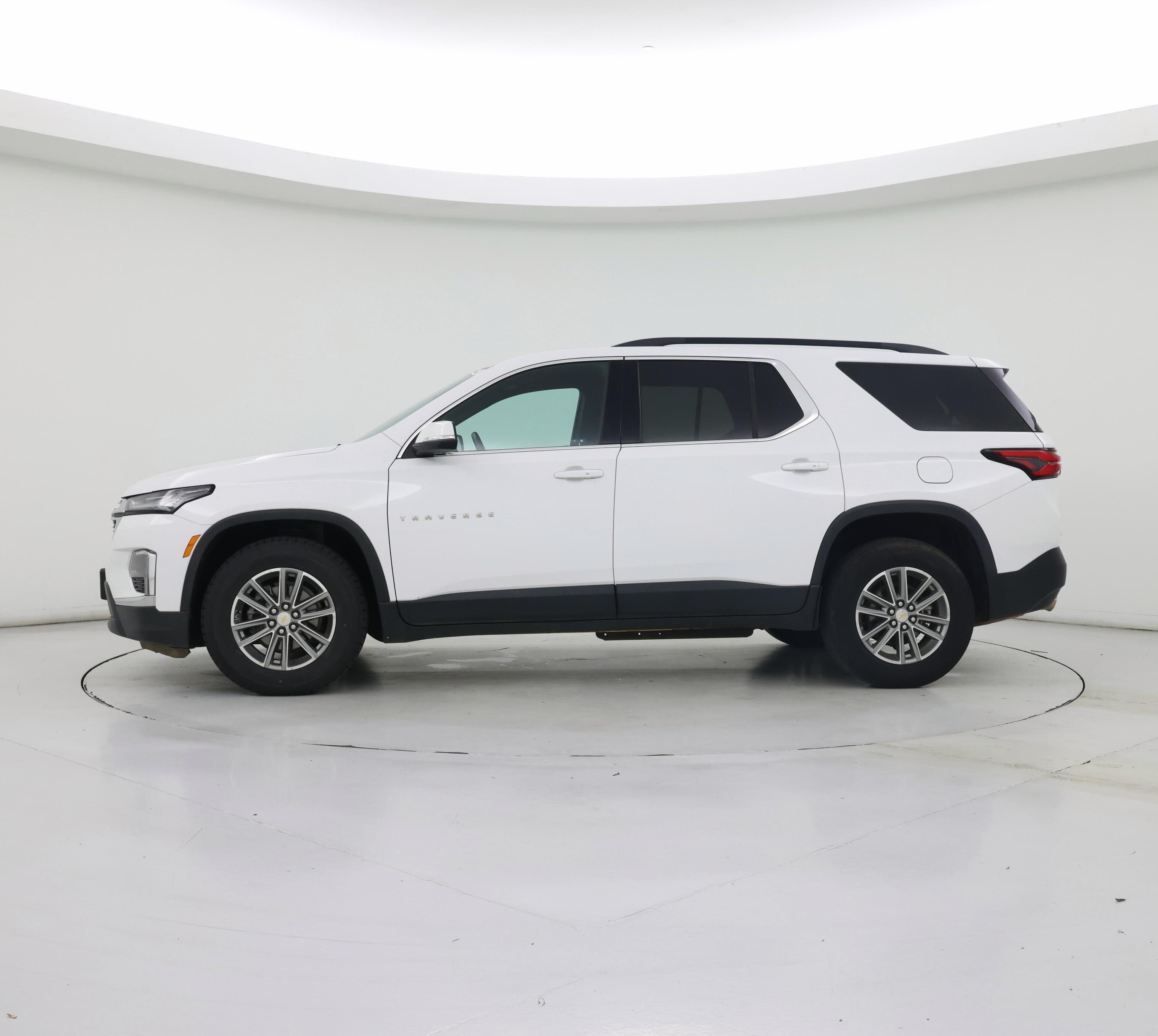 Thumbnail: 2023 Chevrolet Traverse - 3