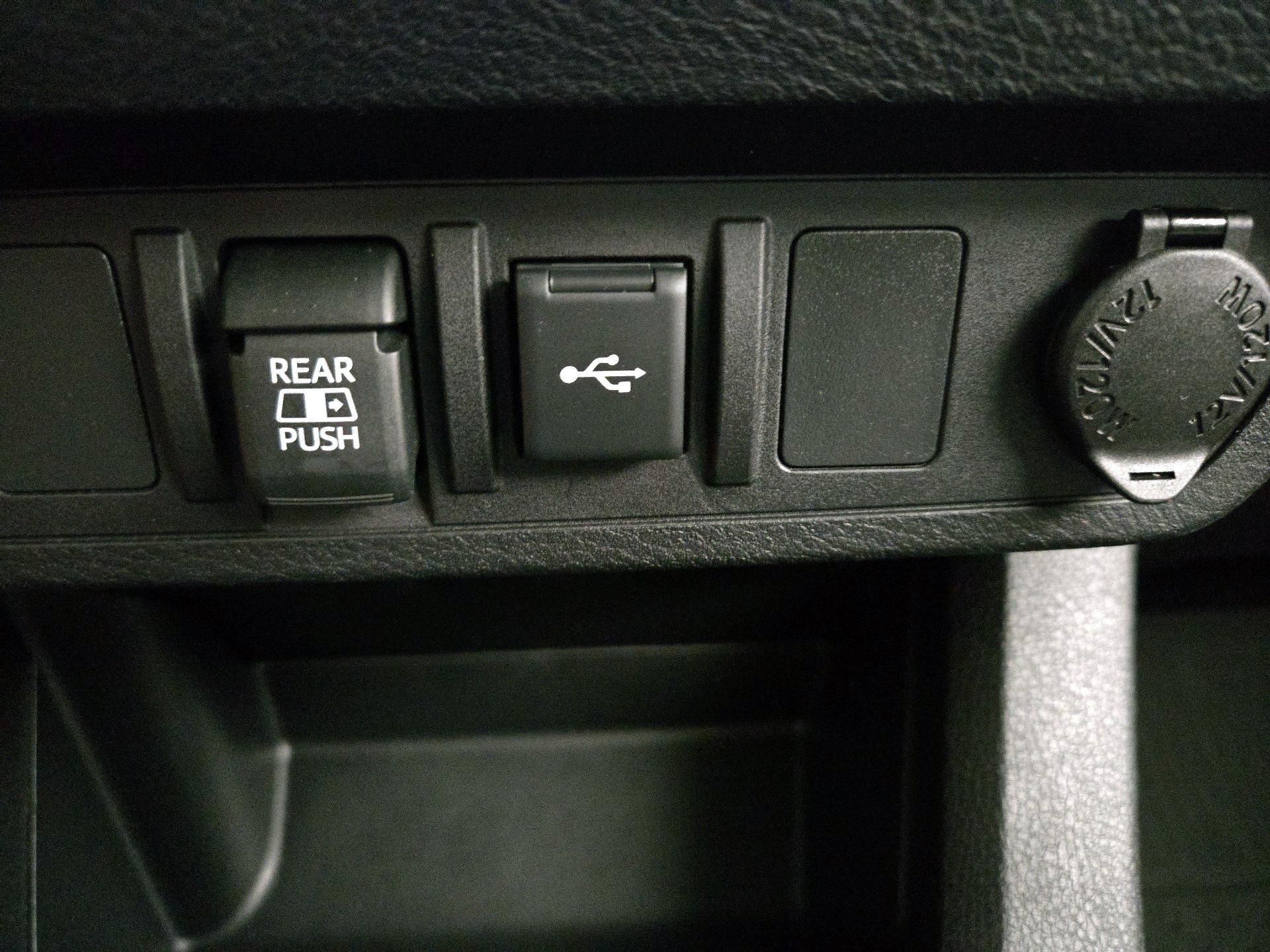 Thumbnail: 2023 Toyota Tacoma - 18