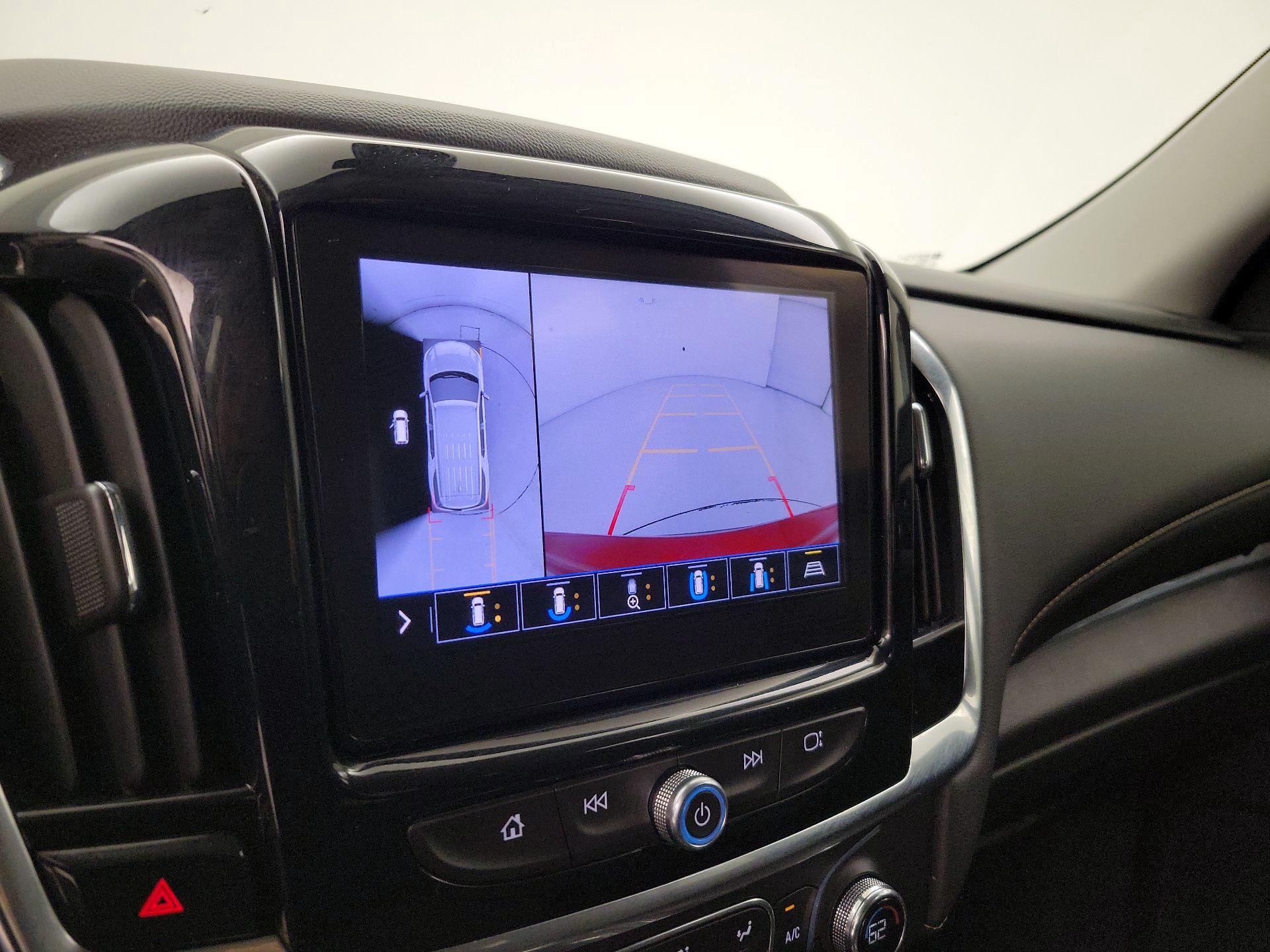Thumbnail: 2021 Chevrolet Traverse - 14