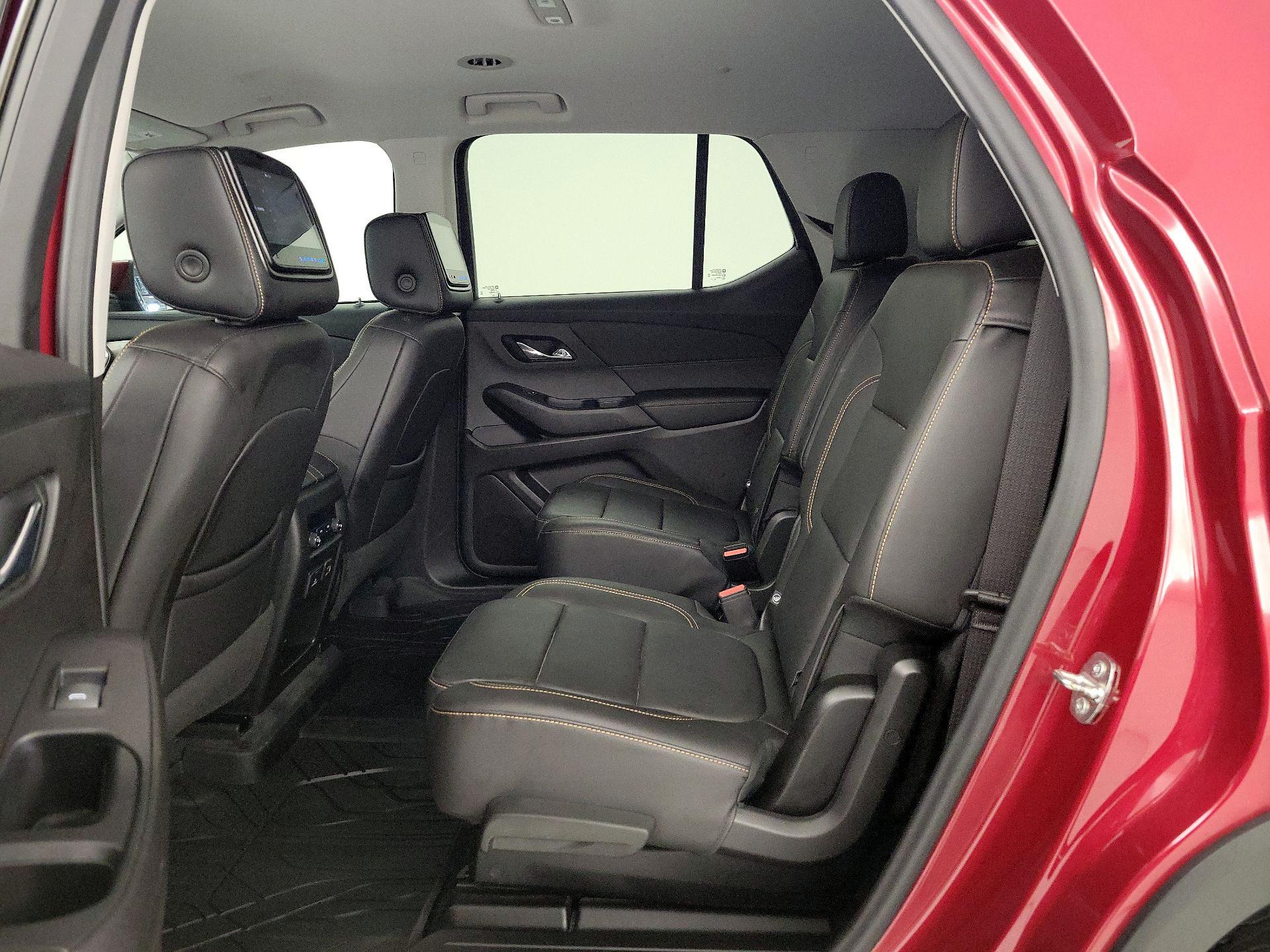 Thumbnail: 2021 Chevrolet Traverse - 18