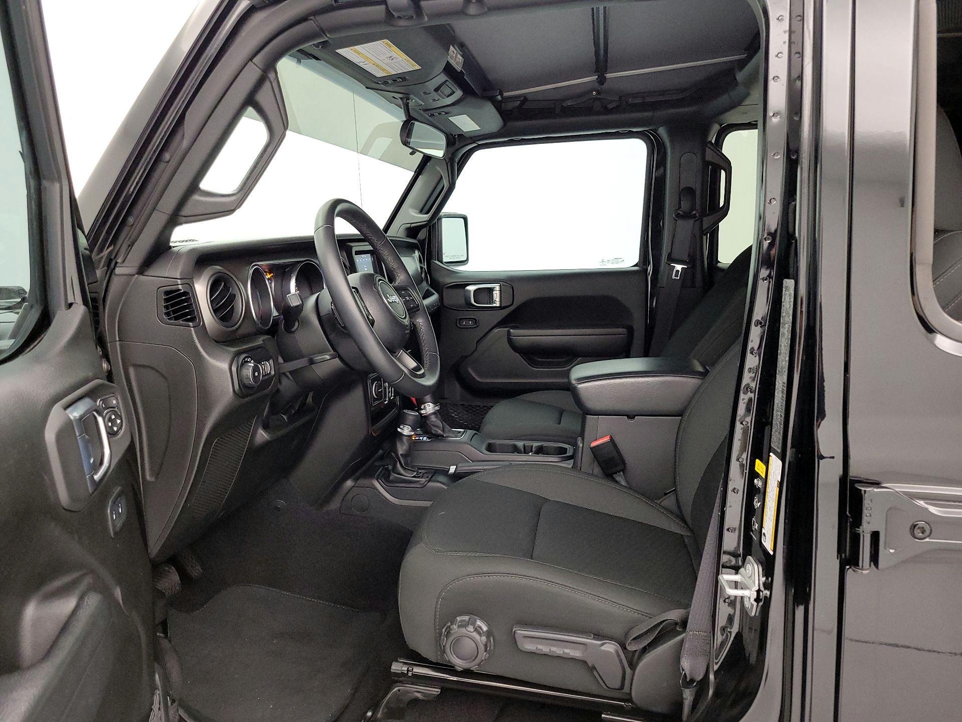 Thumbnail: 2022 Jeep Wrangler - 11