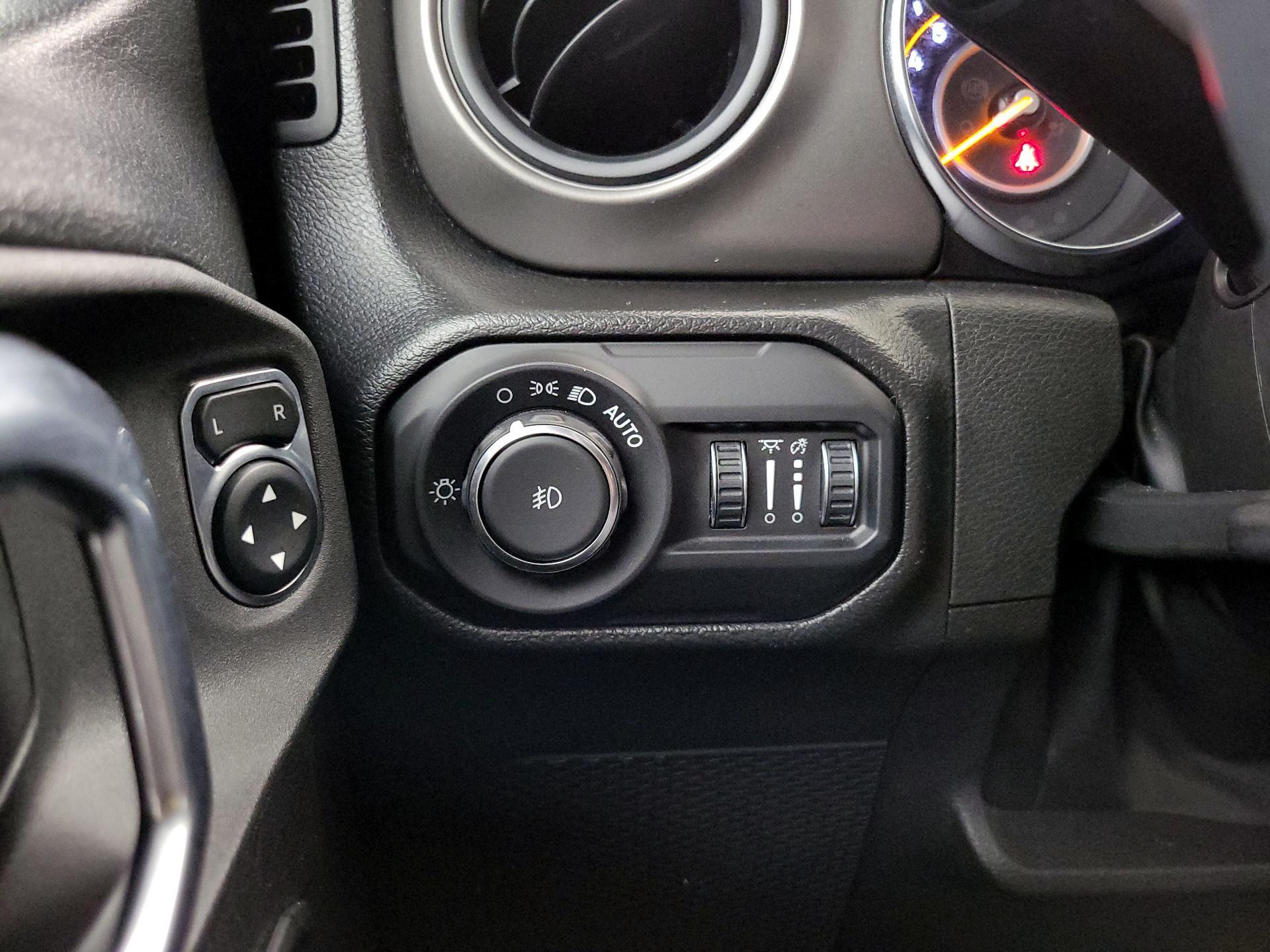 Thumbnail: 2022 Jeep Wrangler - 13