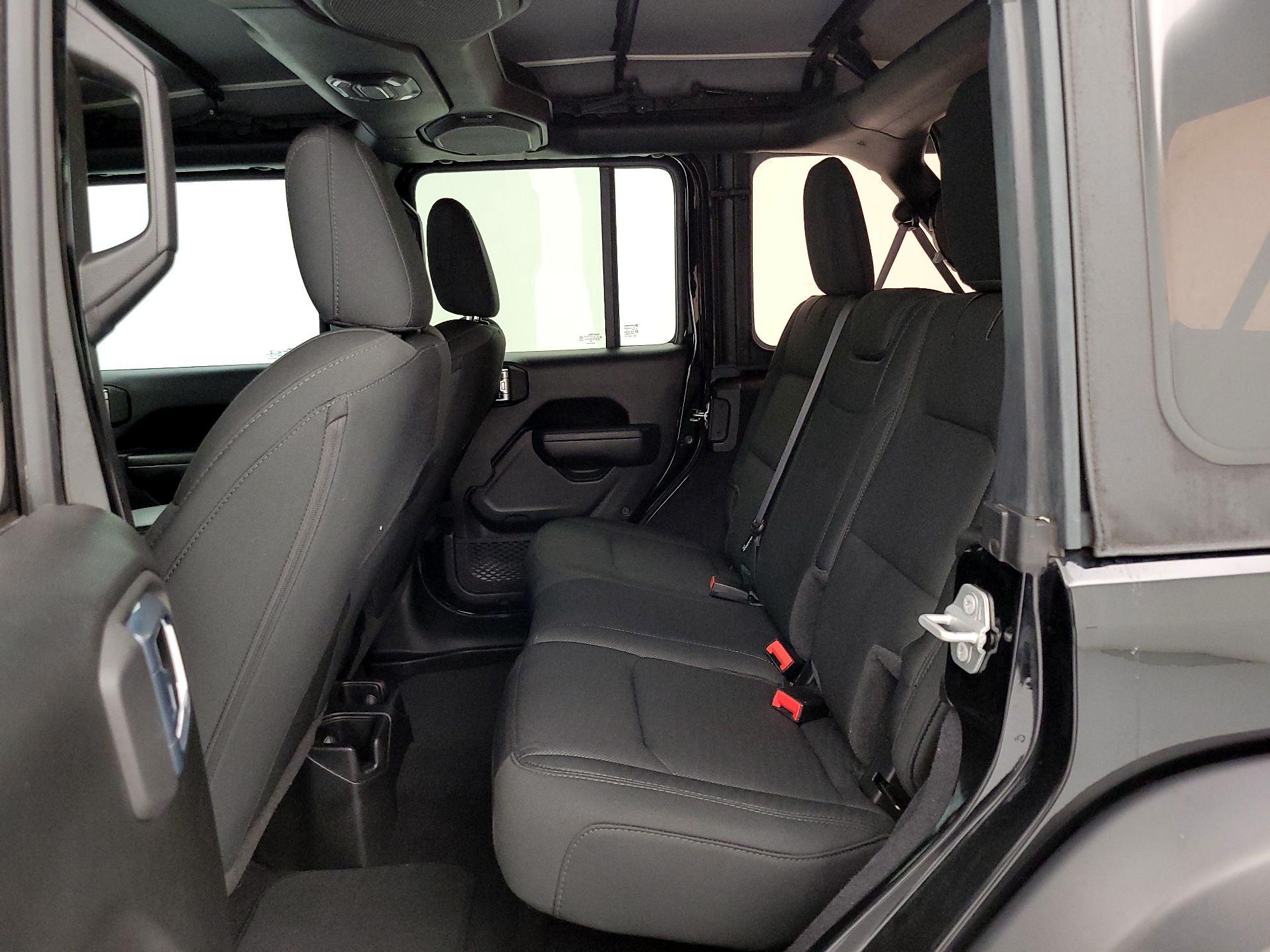 Thumbnail: 2022 Jeep Wrangler - 19